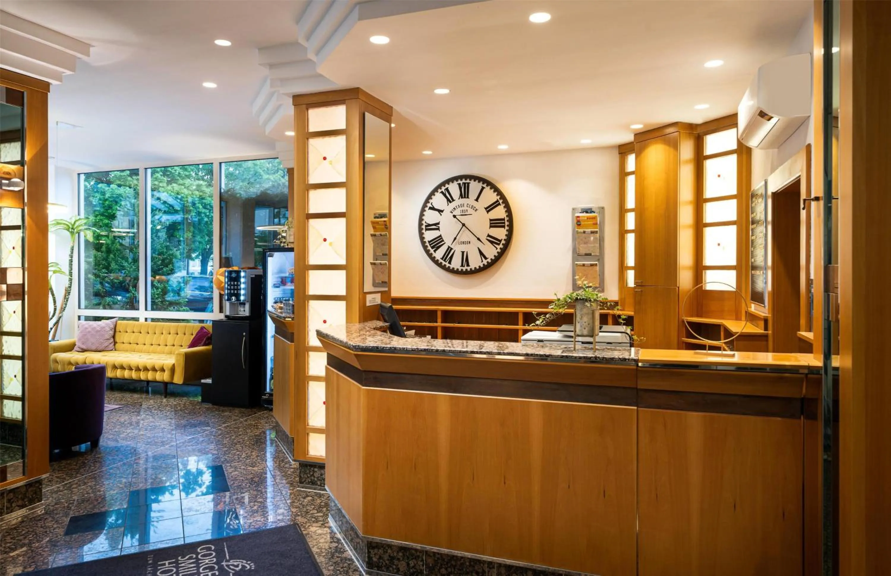 Lobby or reception in QU Hotel, Trademark Collection by Wyndham