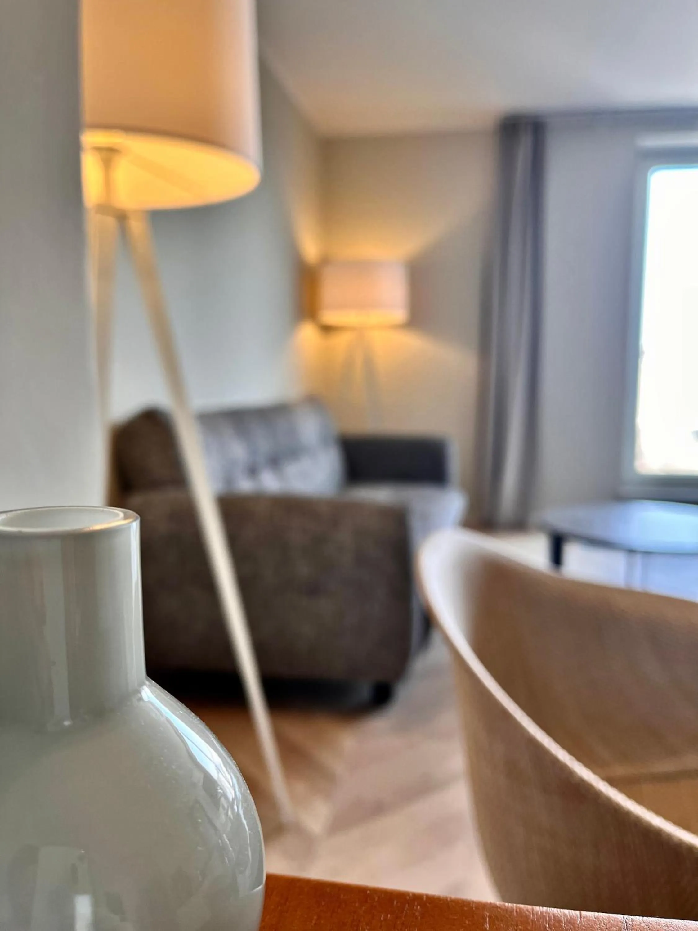 Living room in QU Hotel Augsburg