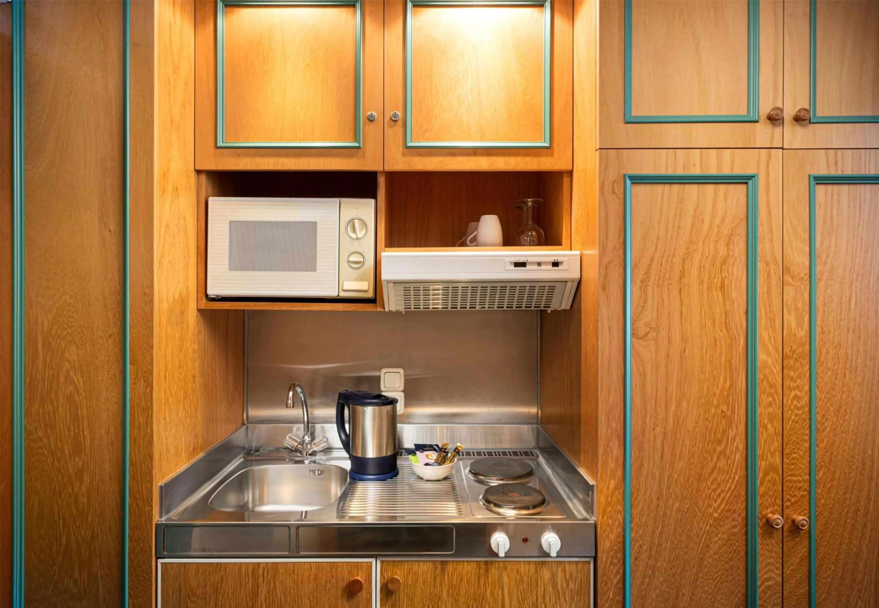 Photo of the whole room in QU Hotel, Trademark Collection by Wyndham