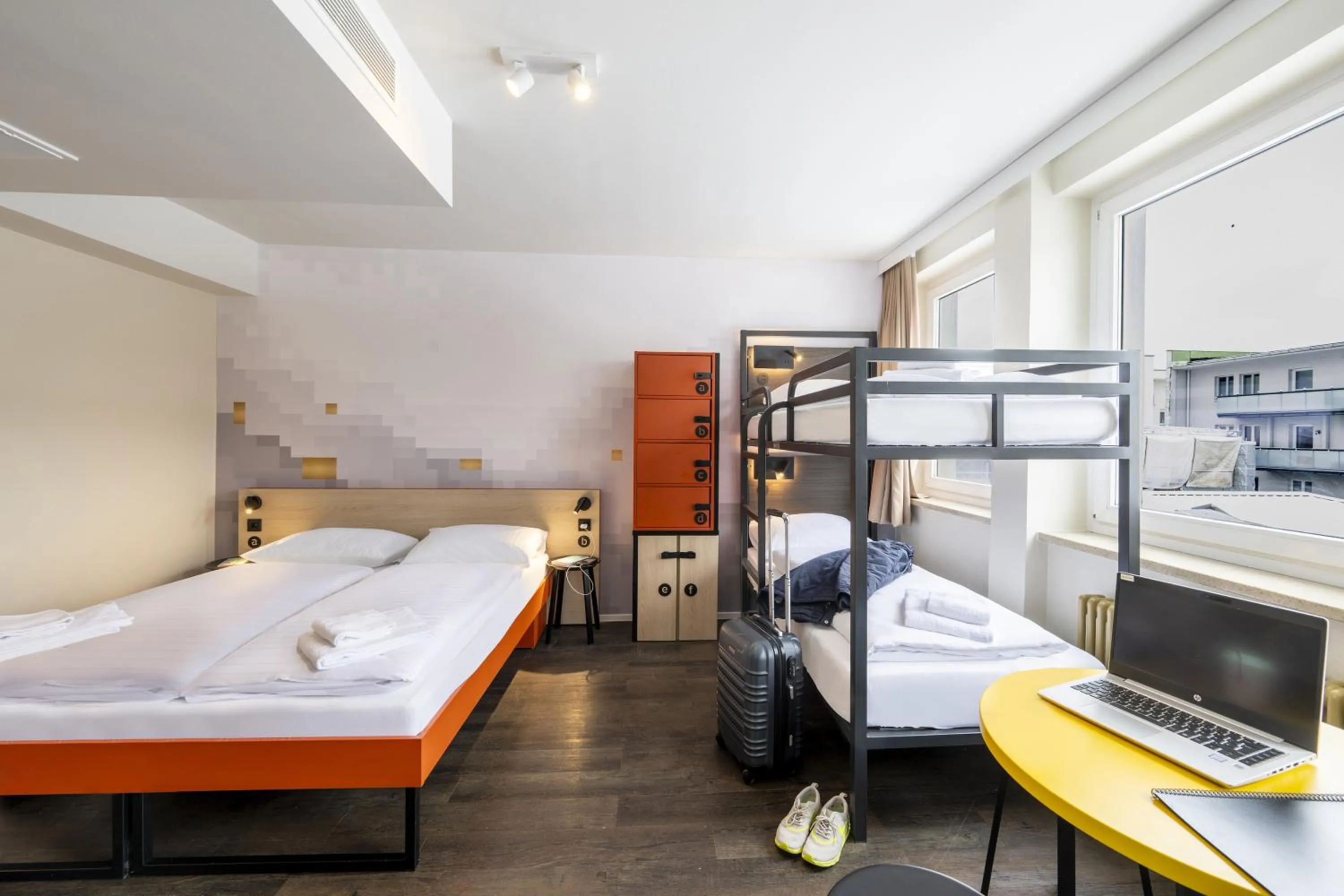 Bedroom, Bed in MEININGER Hotel München Zentrum