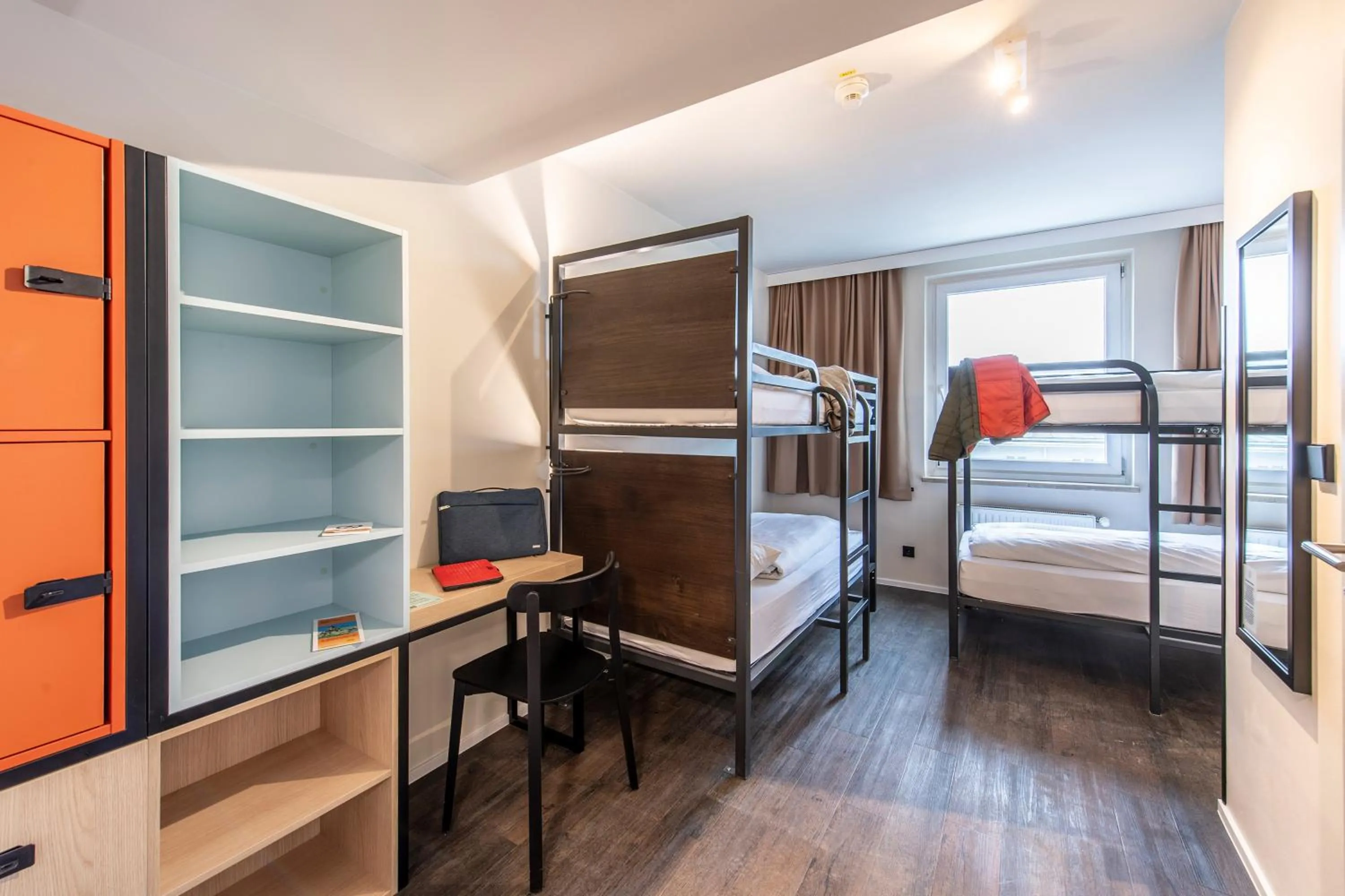 Bedroom, Bed in MEININGER Hotel München Zentrum