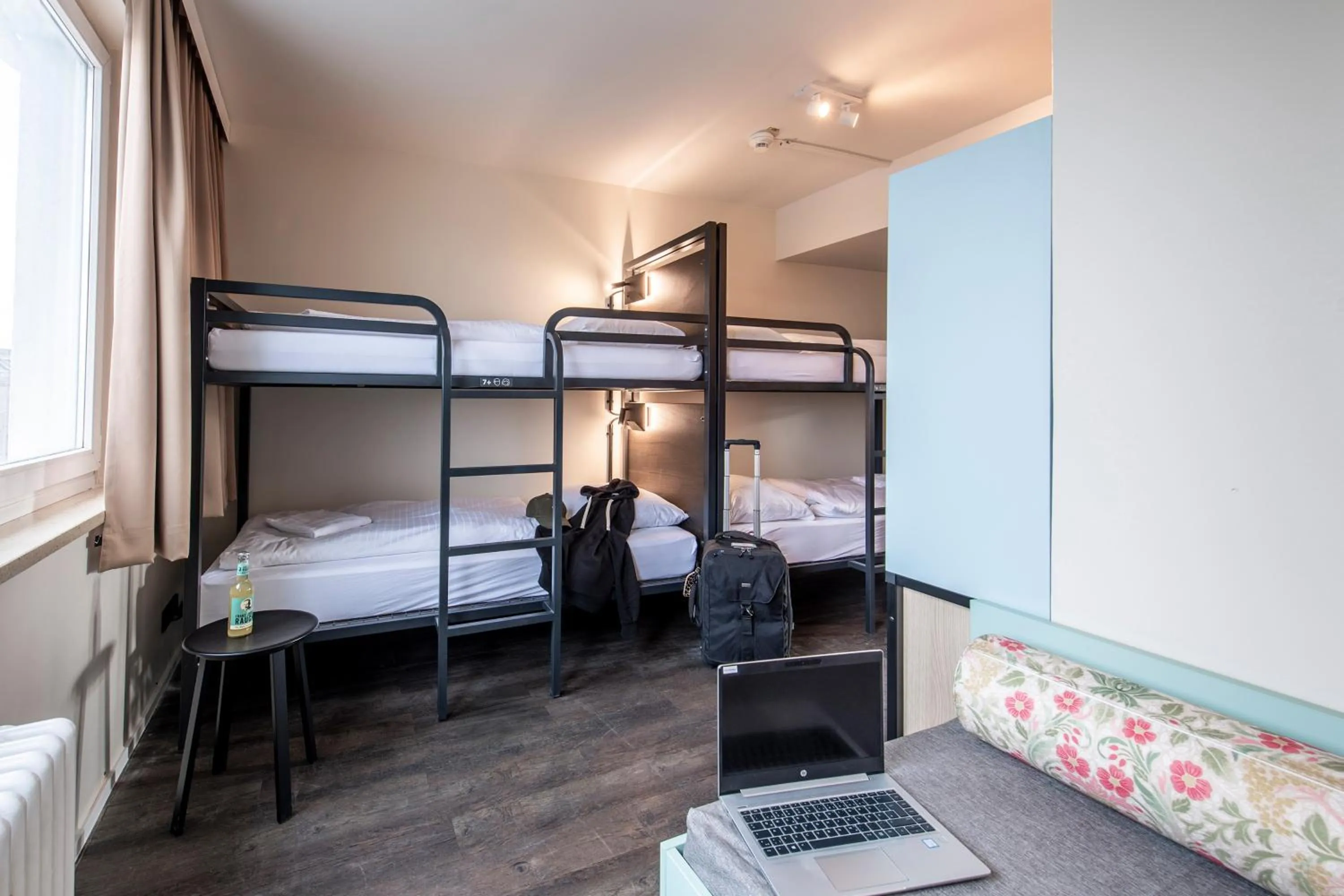 Bedroom, Bed in MEININGER Hotel München Zentrum