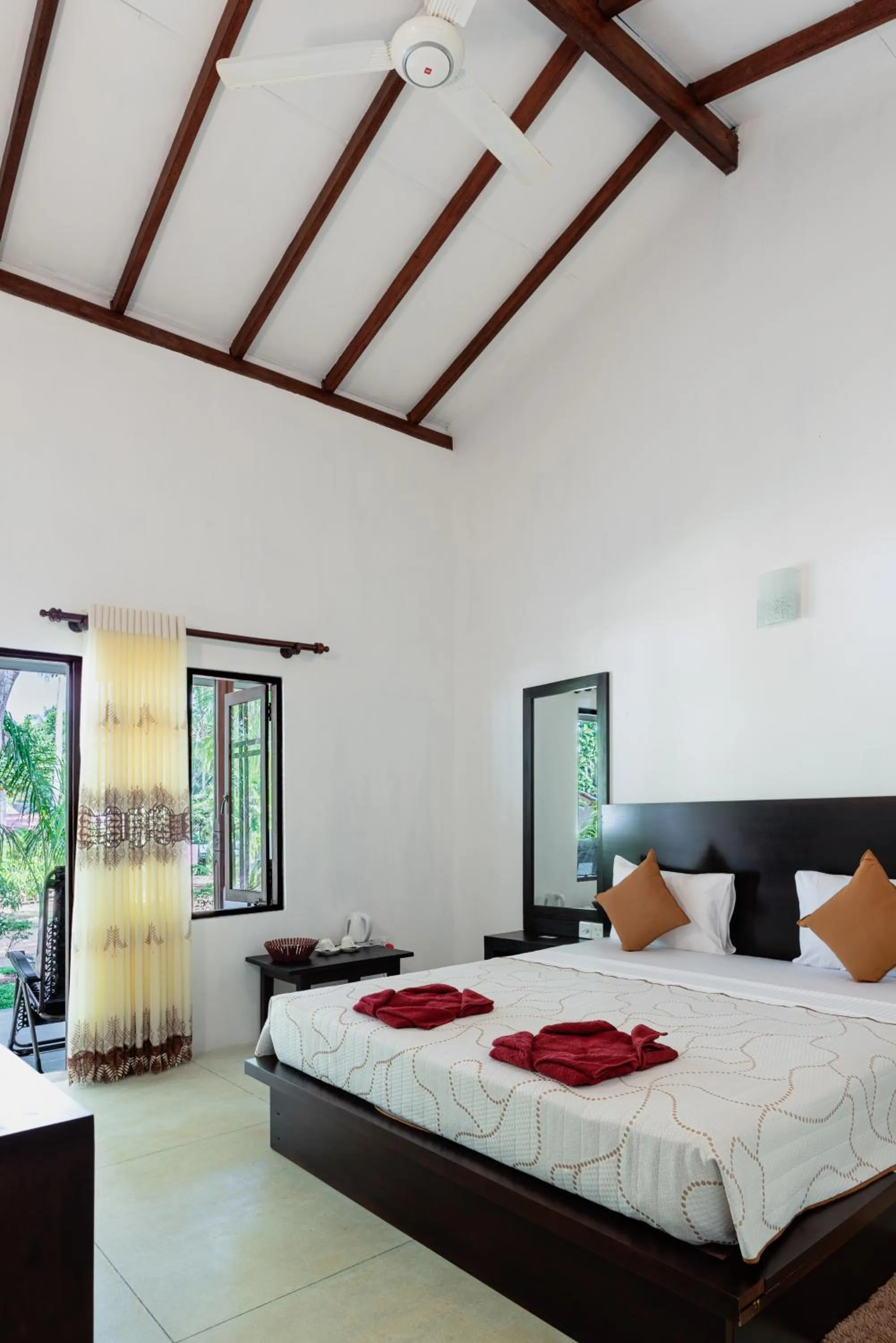 Bed in La Dolce Vita