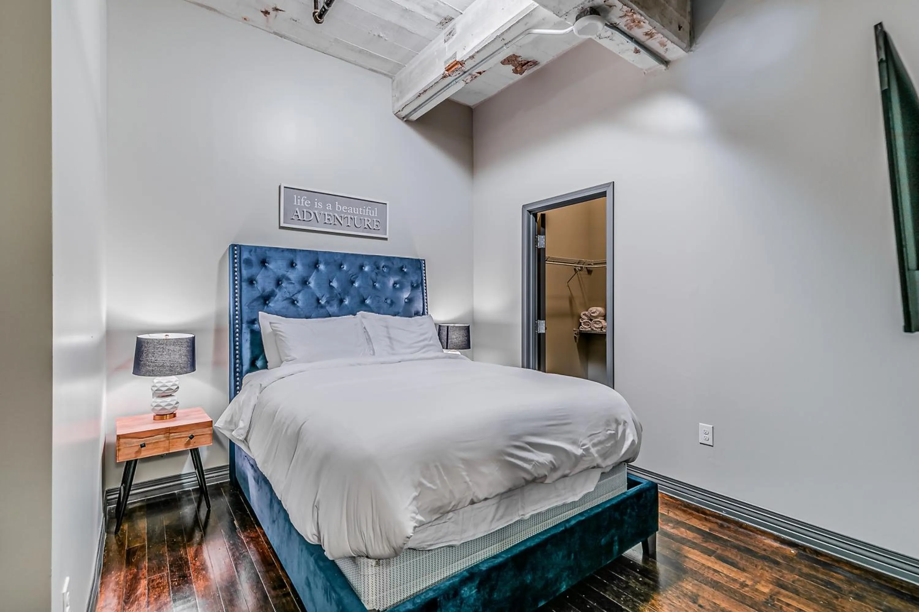 Bed in Luxury Downtown Dallas Stay by Amyfinehouse