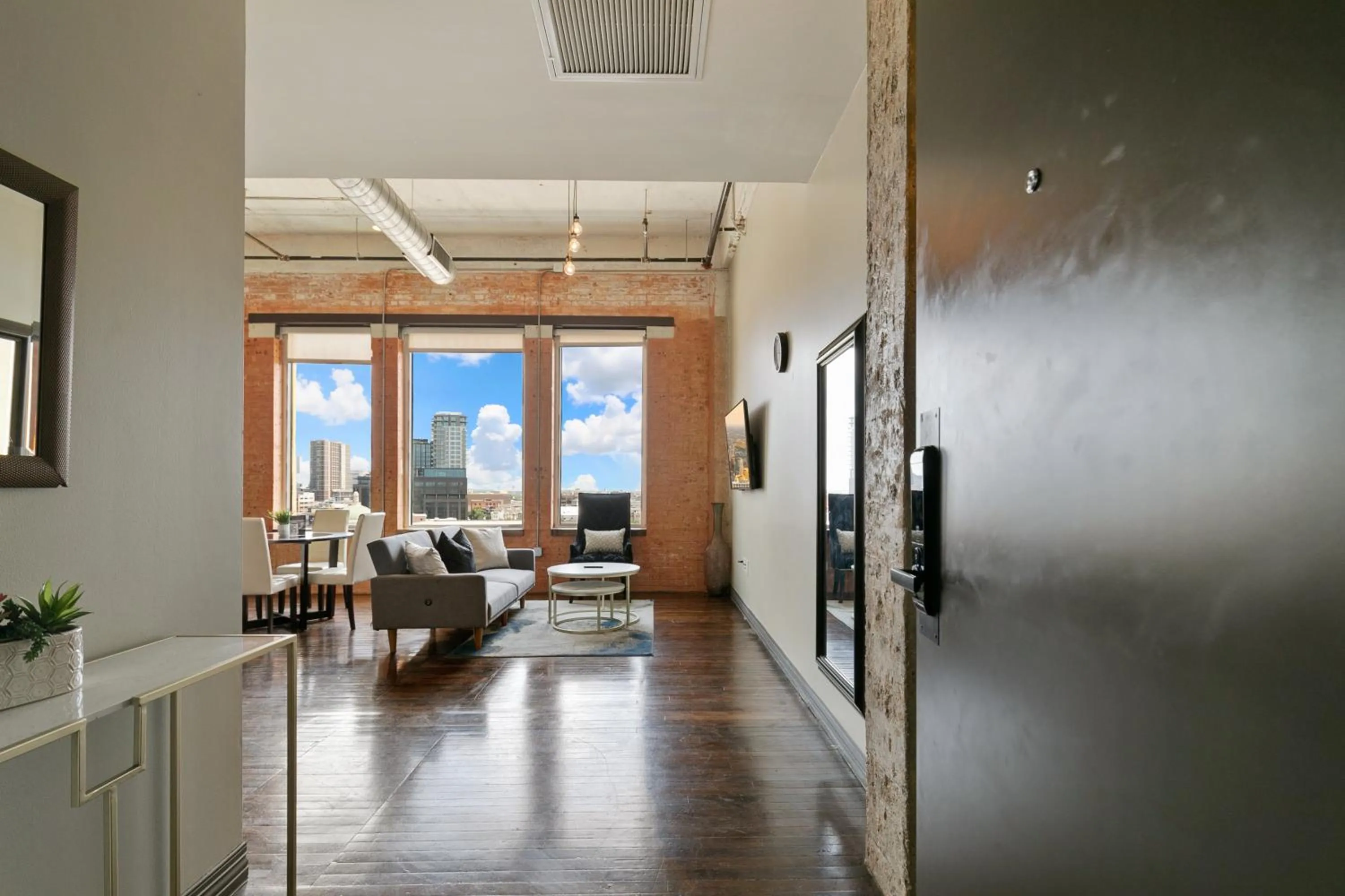 Living room in Luxury Downtown Dallas Stay by Amyfinehouse