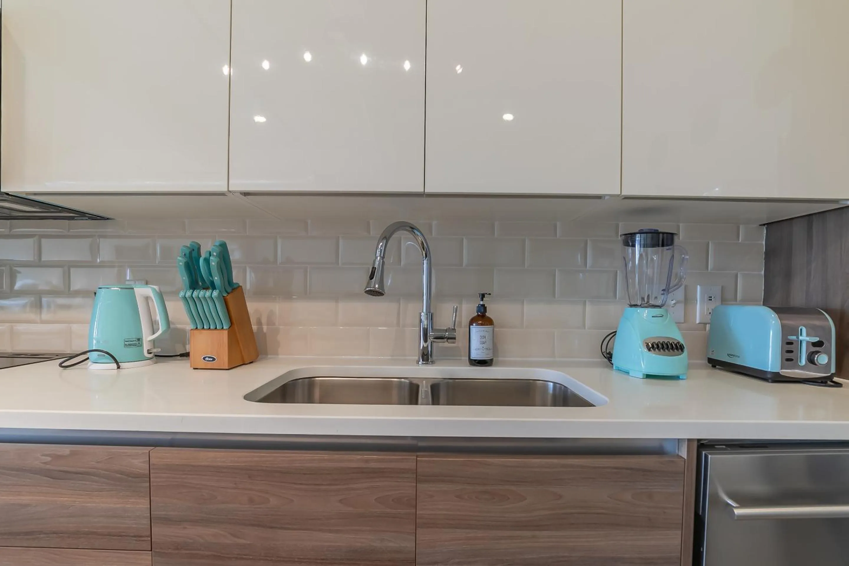 Coffee/tea facilities in Luxury Downtown Dallas Stay by Amyfinehouse