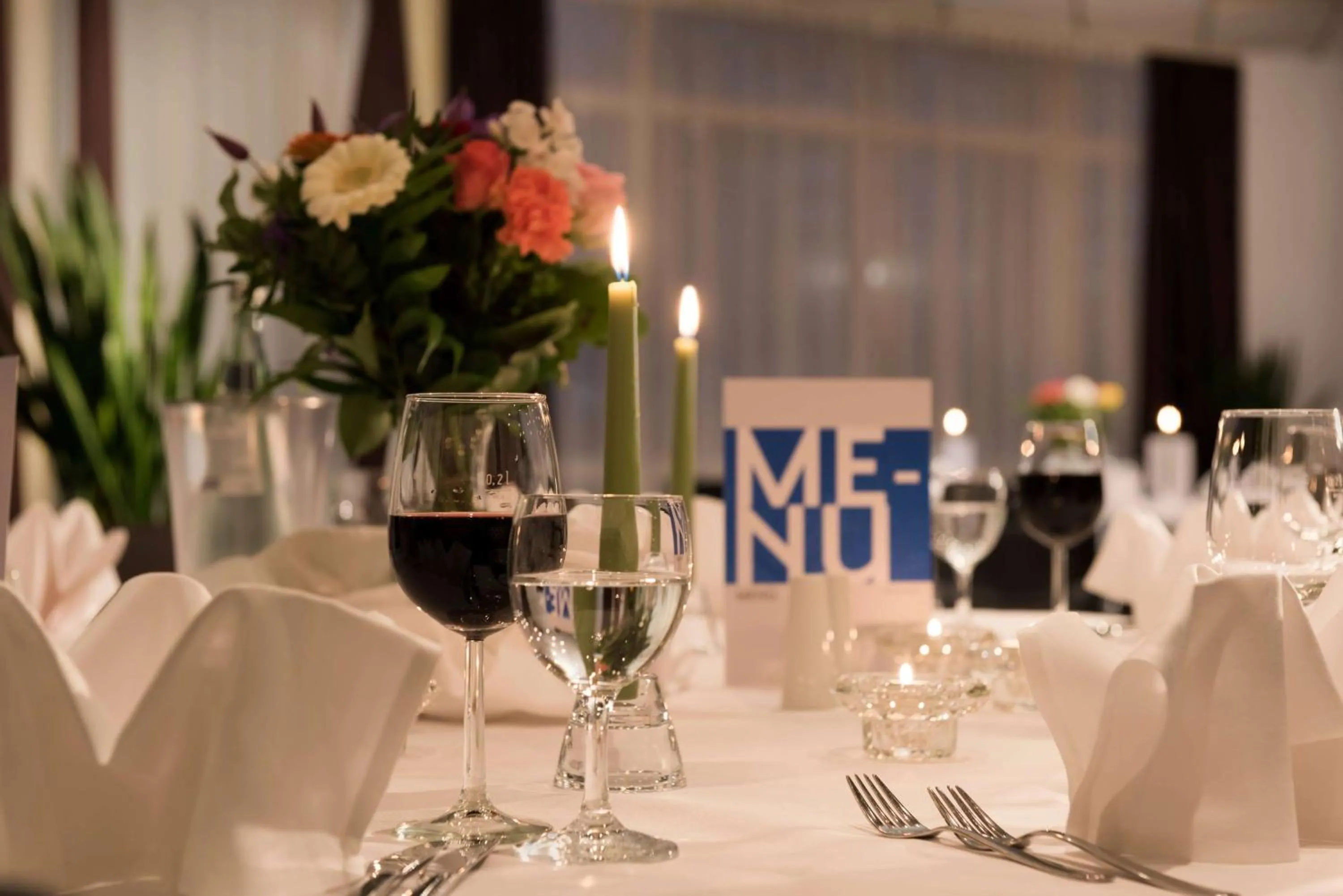 Meeting/conference room, Restaurant/Places to Eat in Tryp By Wyndham Wuppertal