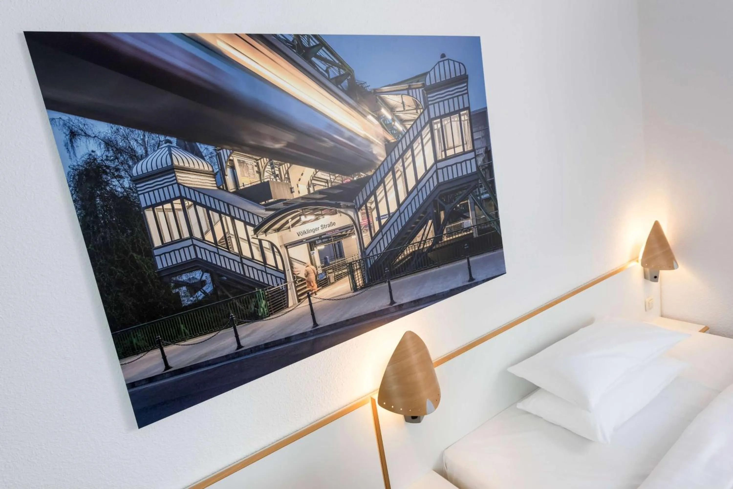 Photo of the whole room, TV/Entertainment Center in Tryp By Wyndham Wuppertal