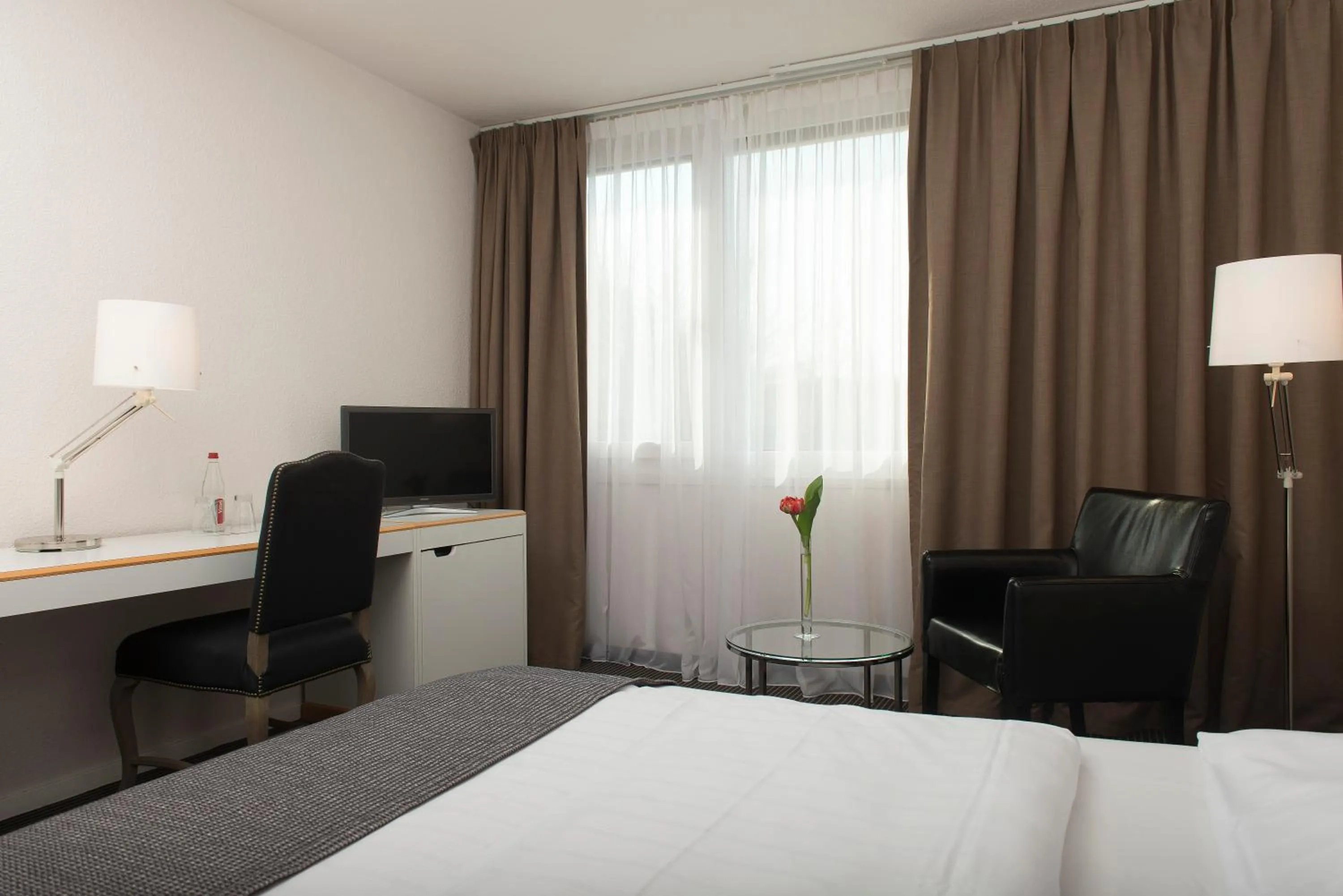 Photo of the whole room, Room Photo in Tryp By Wyndham Wuppertal