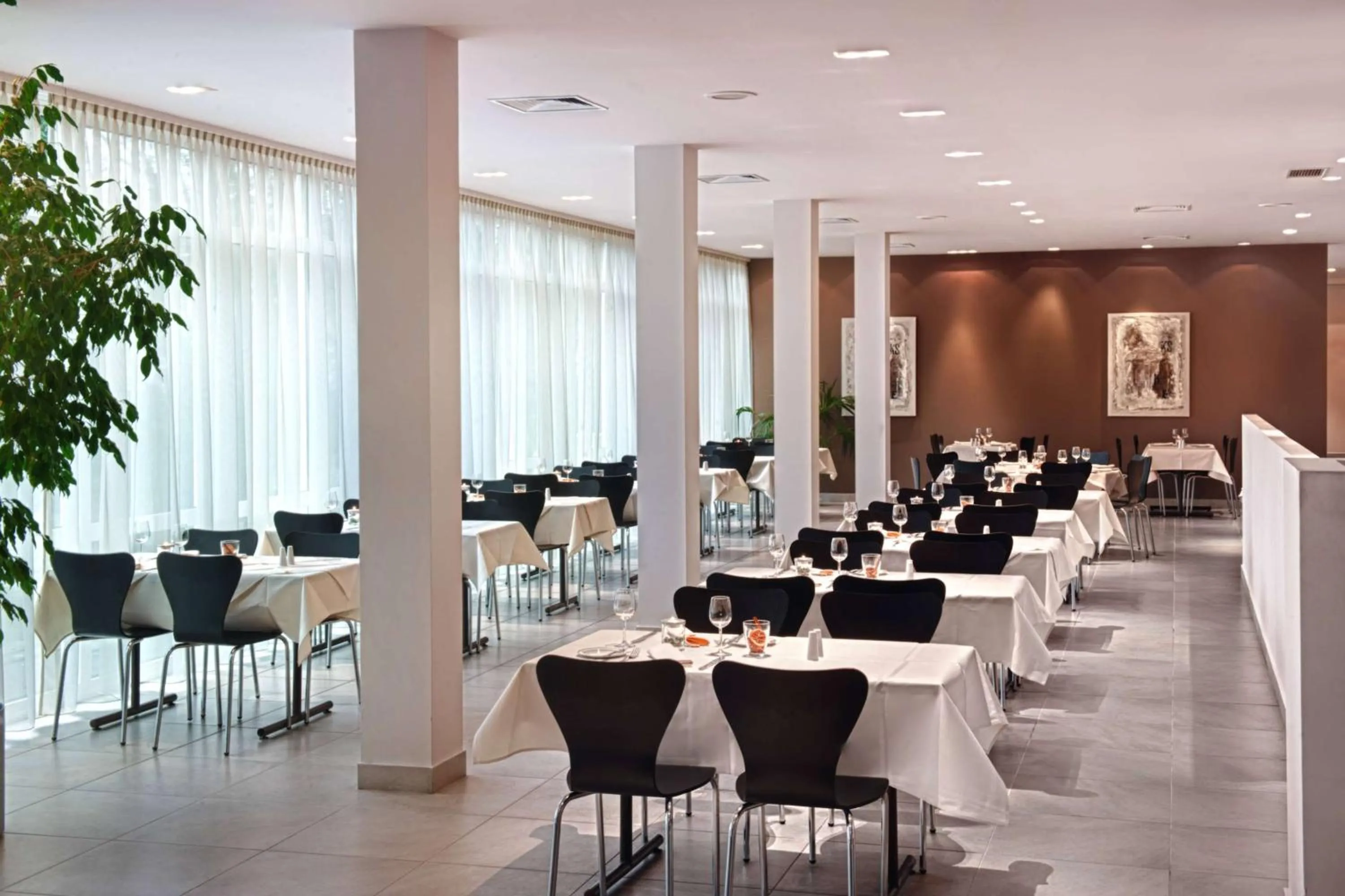 Restaurant/Places to Eat in Tryp By Wyndham Wuppertal