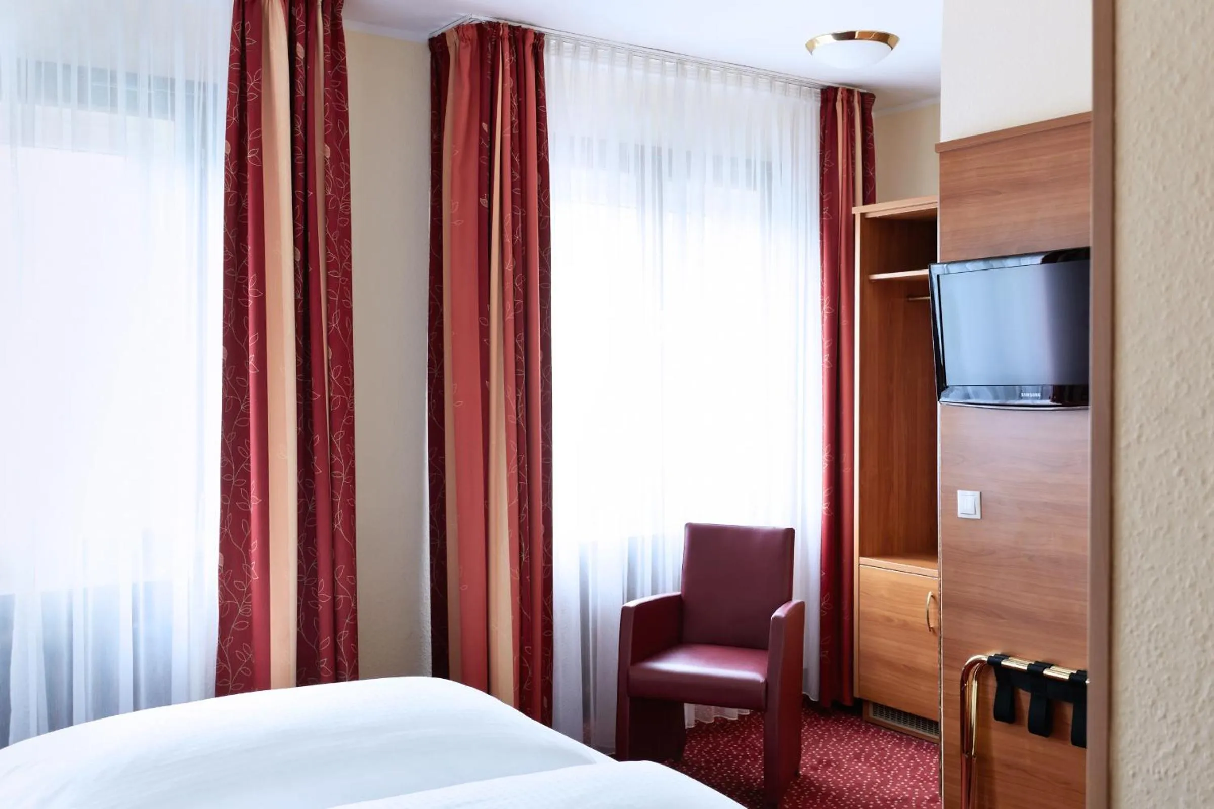 TV and multimedia, Bed in Doria