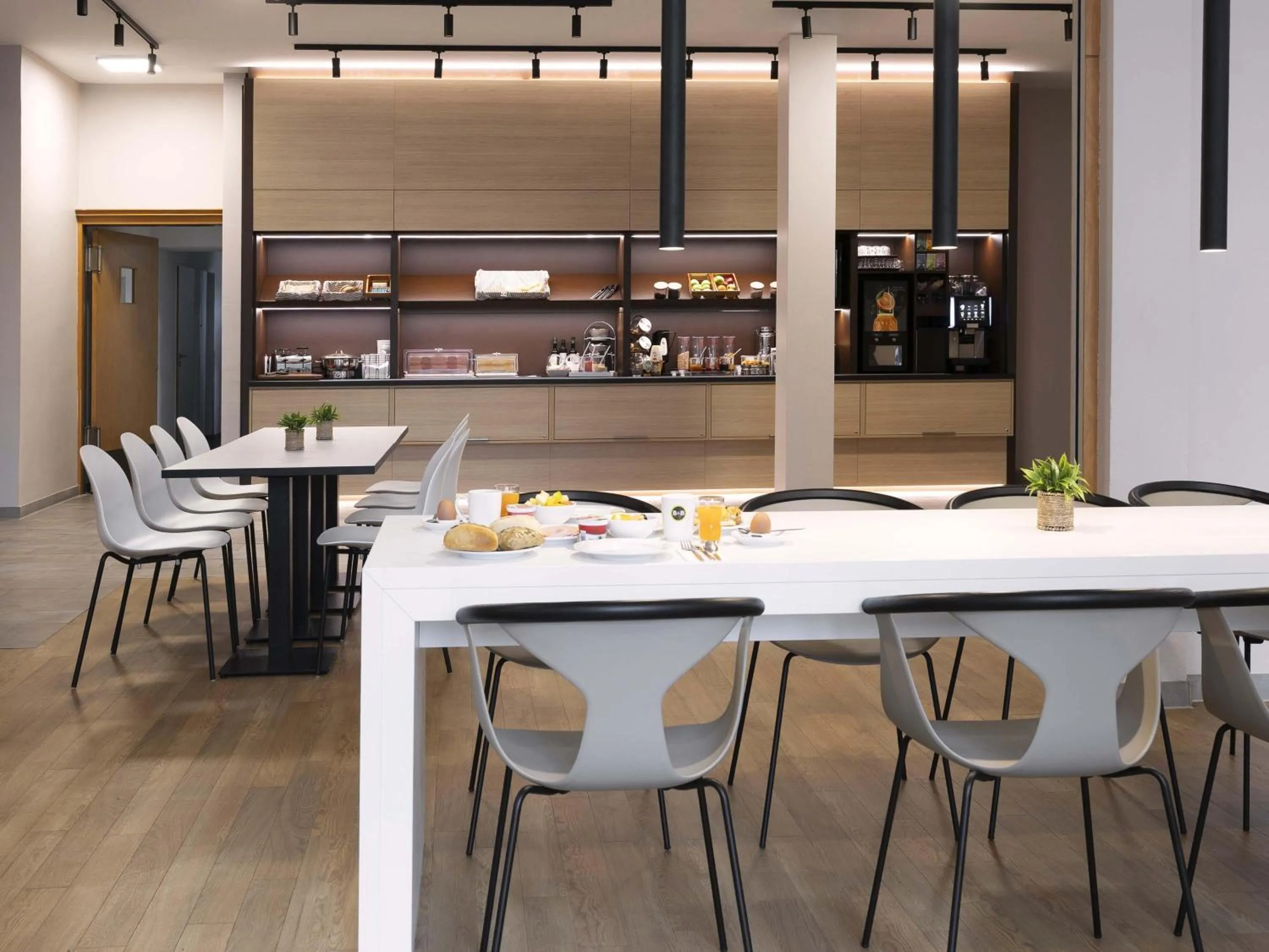 Restaurant/places to eat in B&B HOTEL Gera