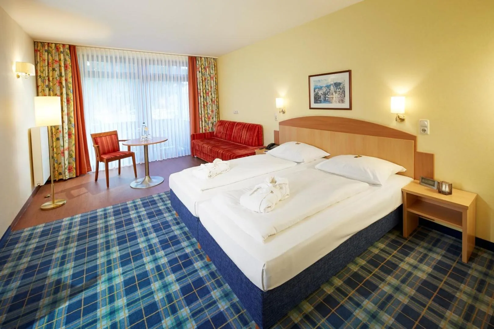 Photo of the whole room, Bed in Göbel's Seehotel Diemelsee