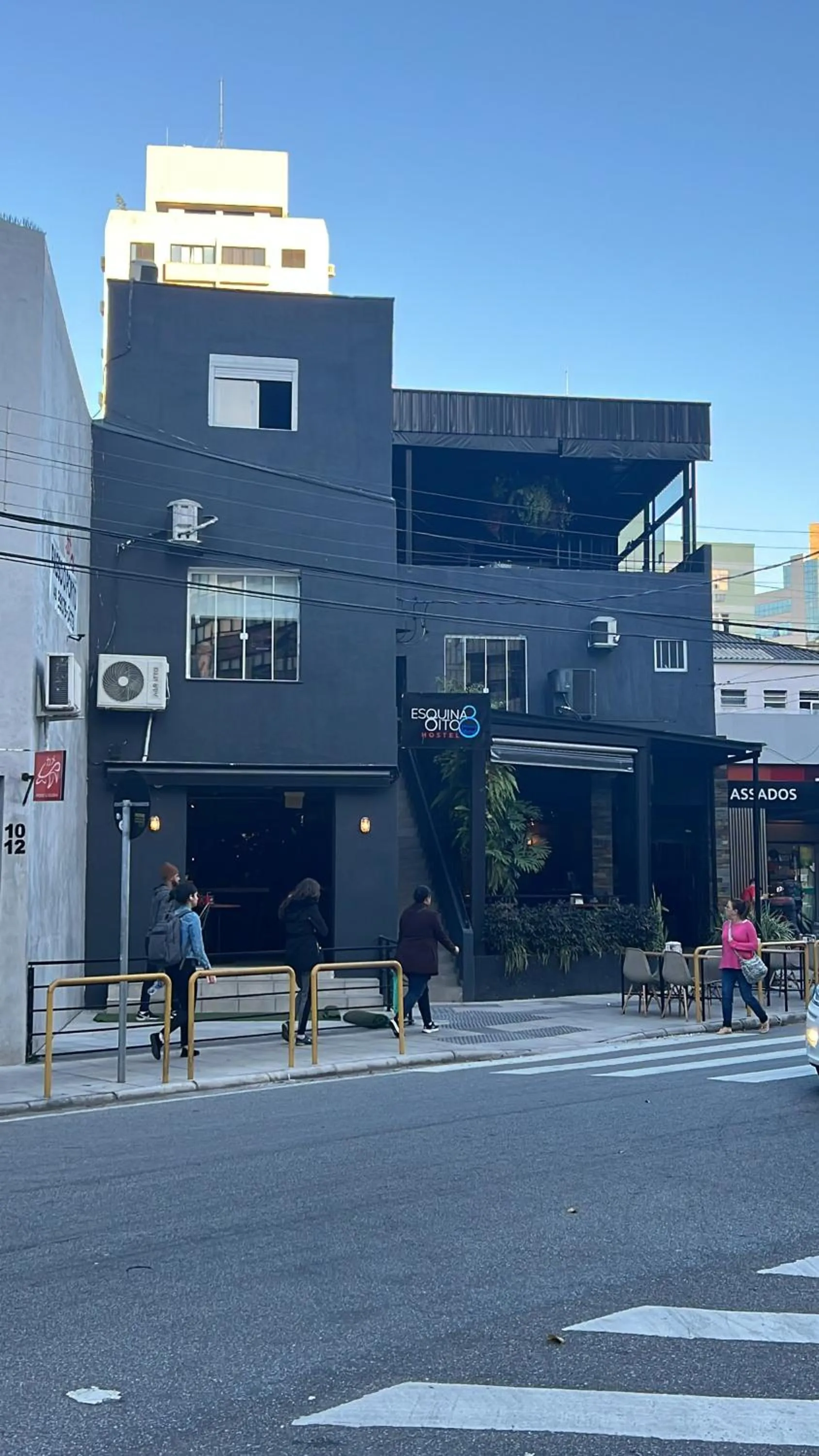 Property building in Esquina 8 Suítes Confort & Hostel