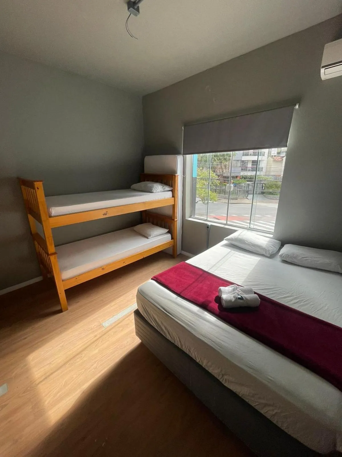 Bed in Esquina 8 Suítes Confort & Hostel