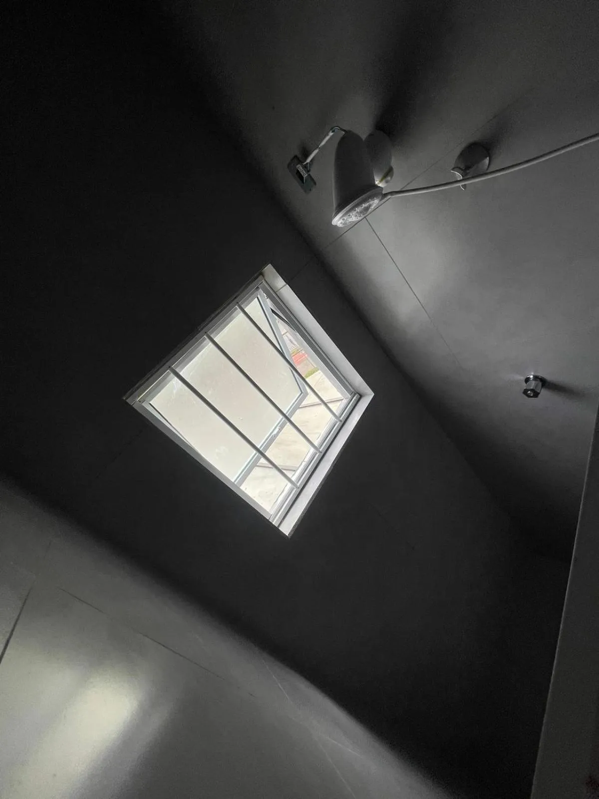 Shower in Esquina 8 Suítes Confort & Hostel