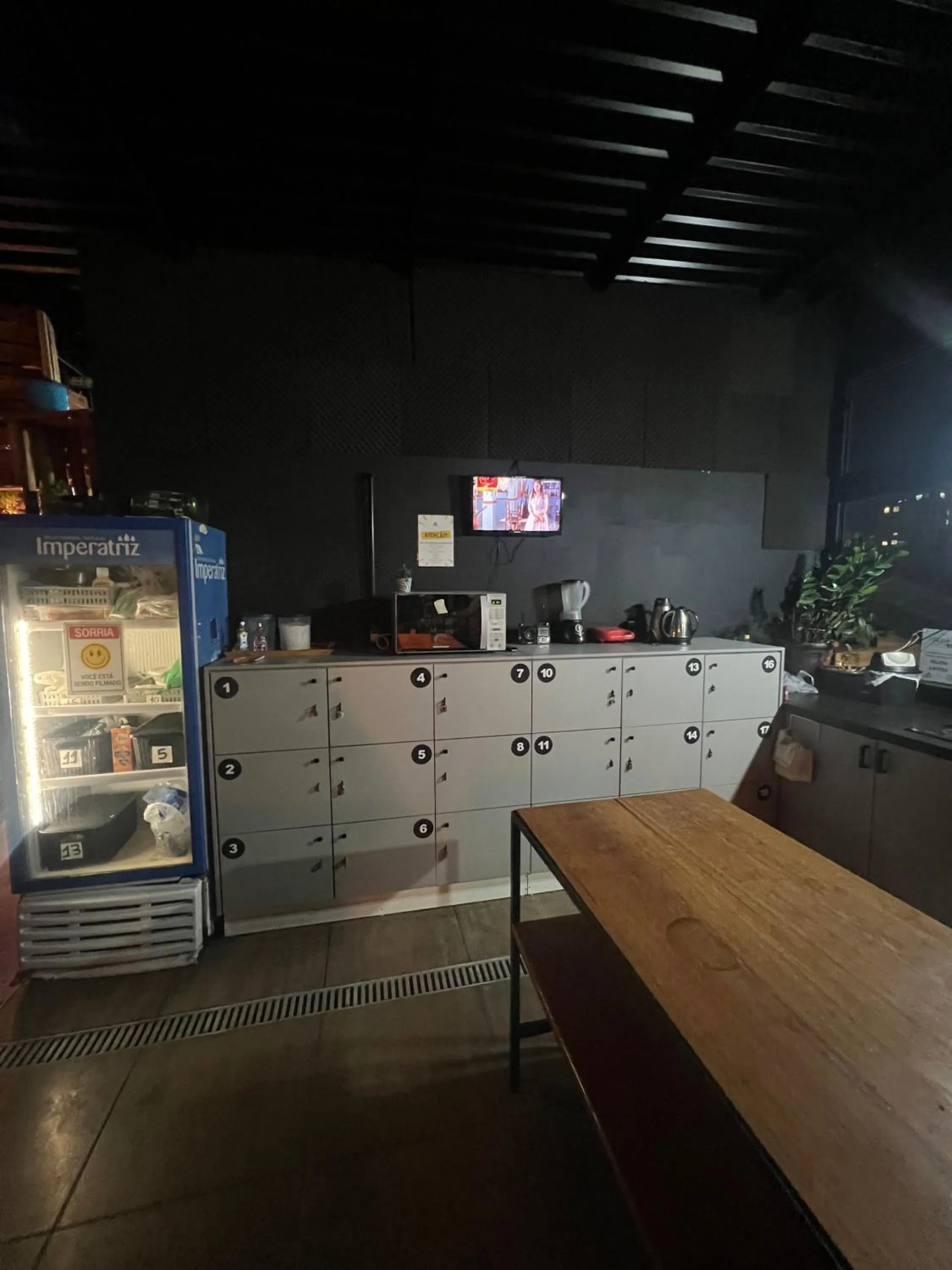 Kitchen or kitchenette in Esquina 8 Suítes Confort & Hostel