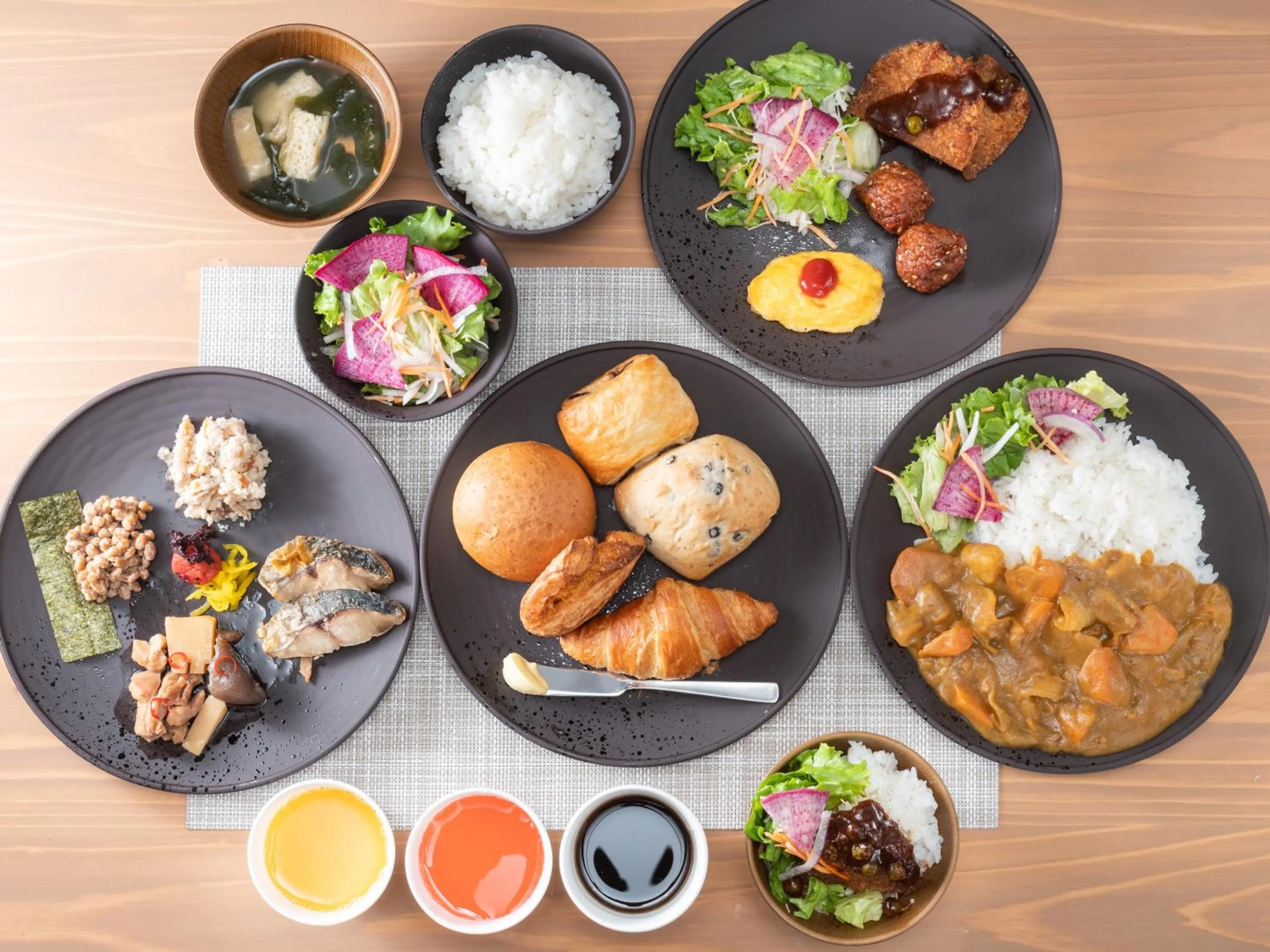 Buffet breakfast in Super Hotel Okayama Station Higashiguchi