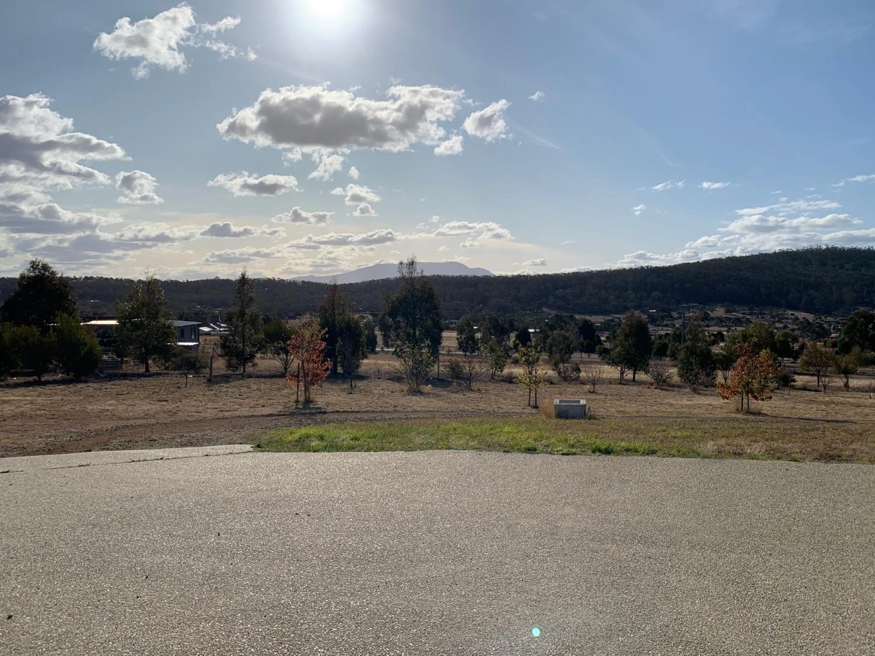 Garden view in Couples Retreat with Mountain View Near Hobart