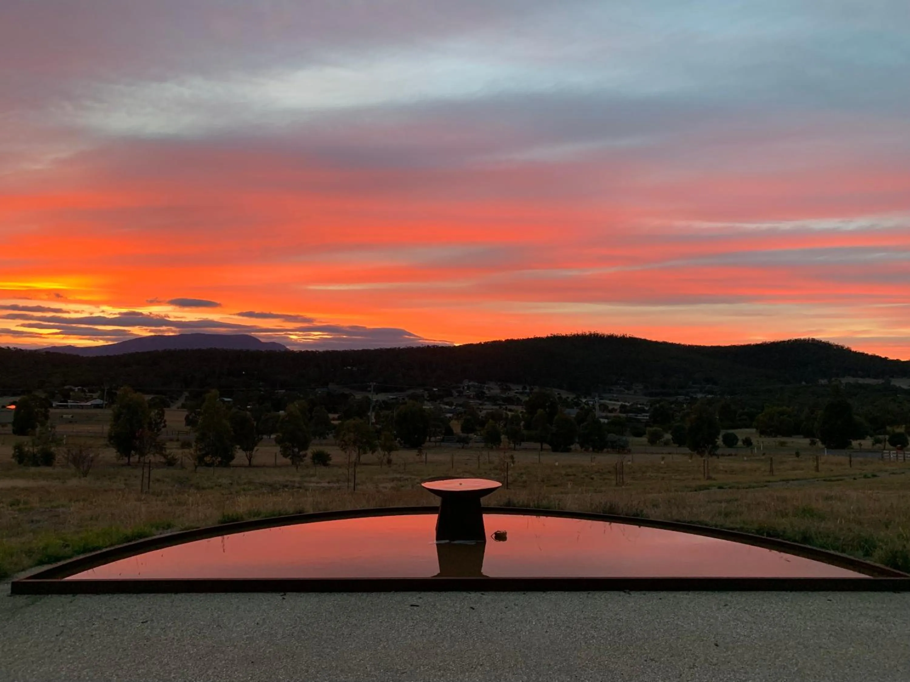 Garden view in Couples Retreat with Mountain View Near Hobart