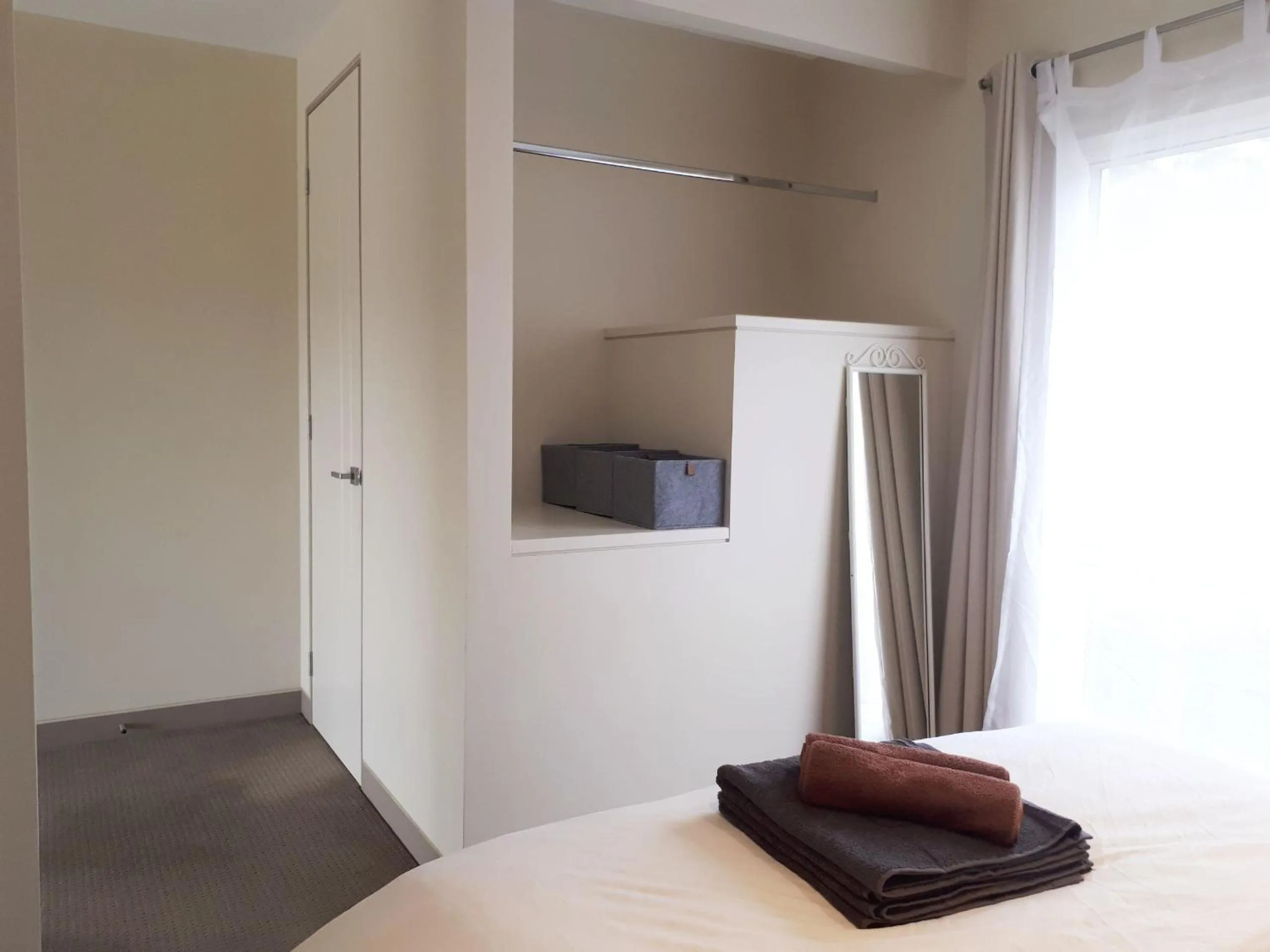 Bed in Couples Retreat with Mountain View Near Hobart