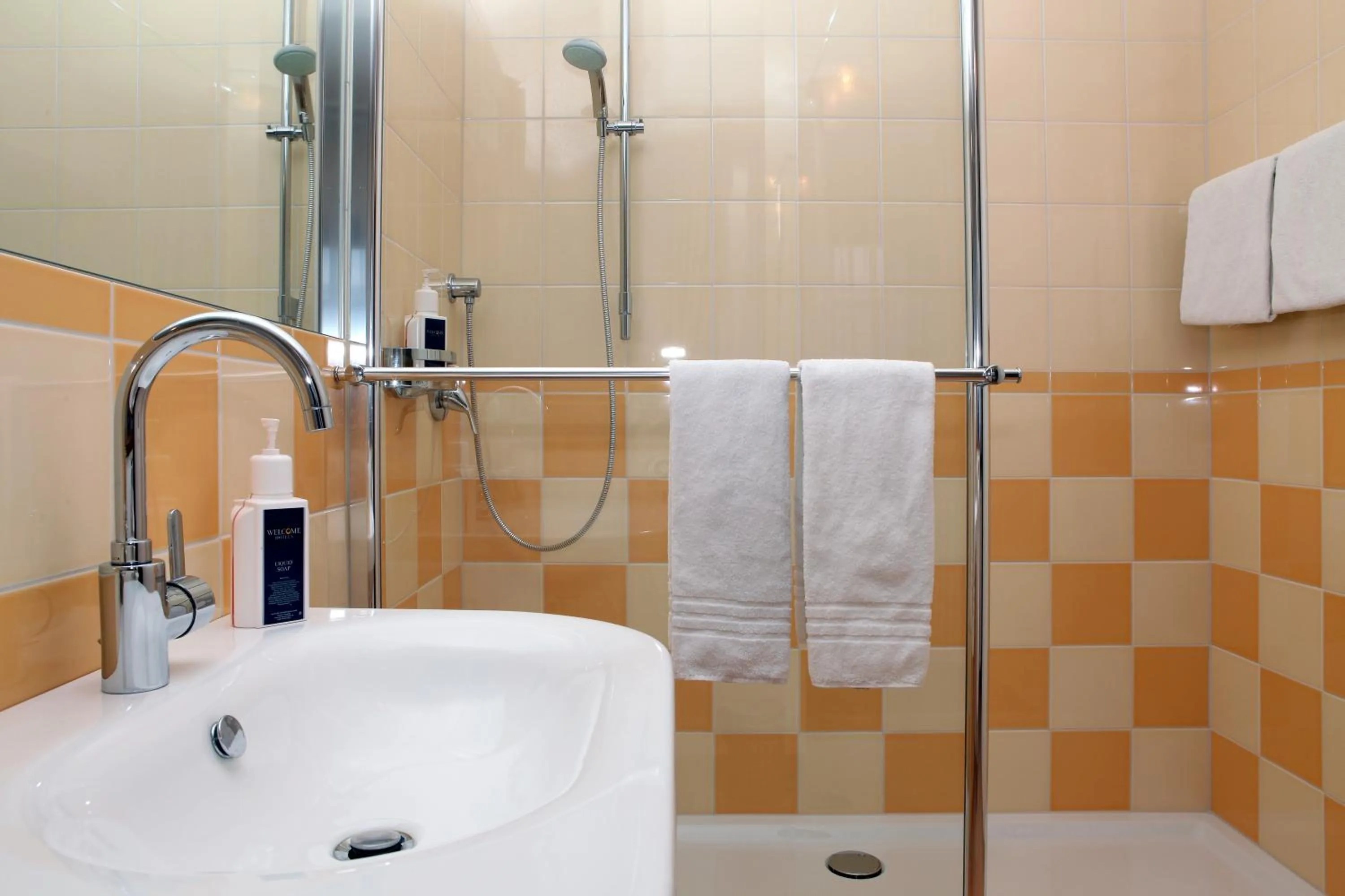 Bathroom in Landhotel & Gasthof Cramer