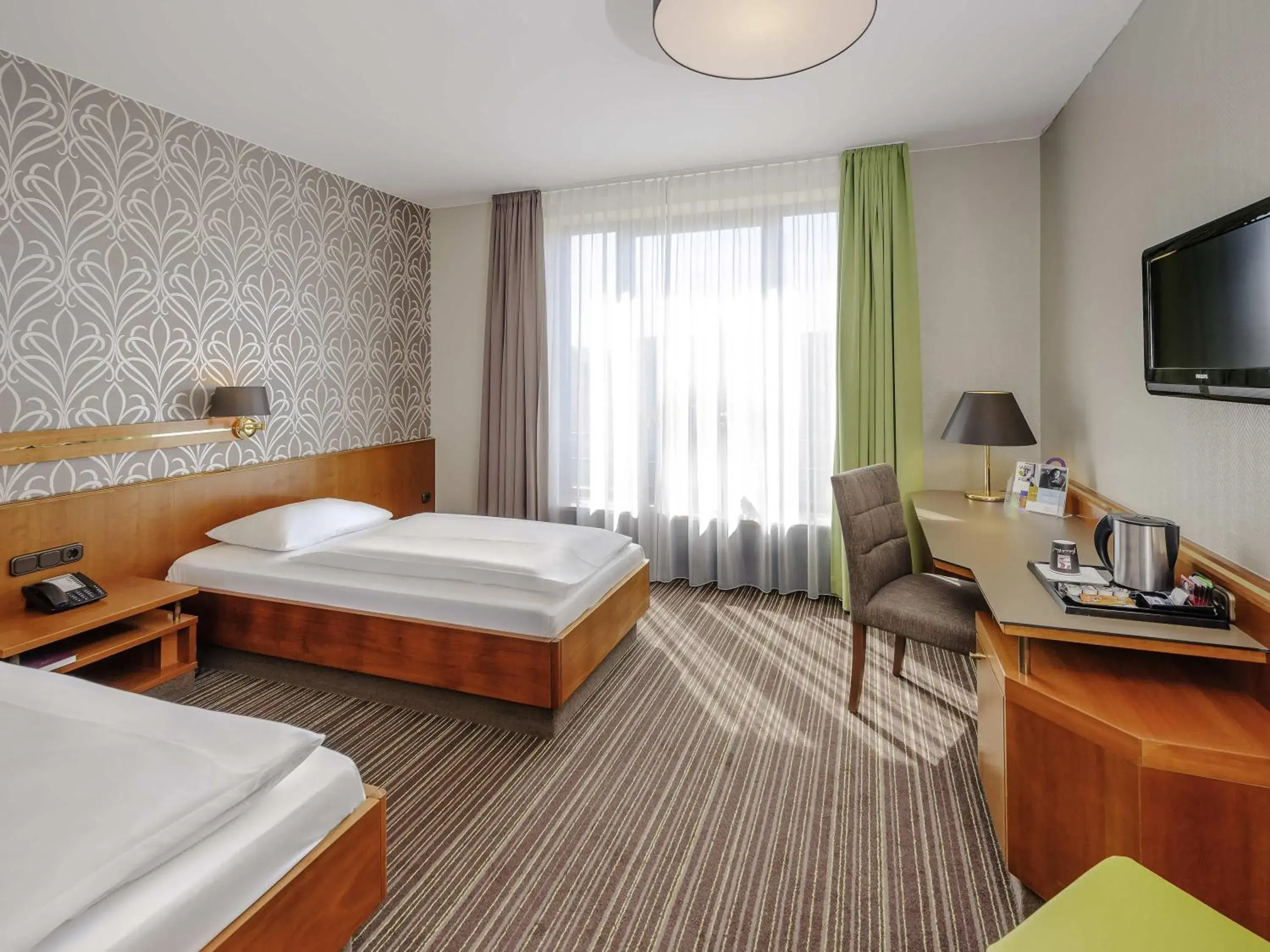 Superior Twin Room - single occupancy in Mercure Hotel Trier Porta Nigra Superior Twin Room - single occupancy in Mercure Hotel Trier Porta Nigra