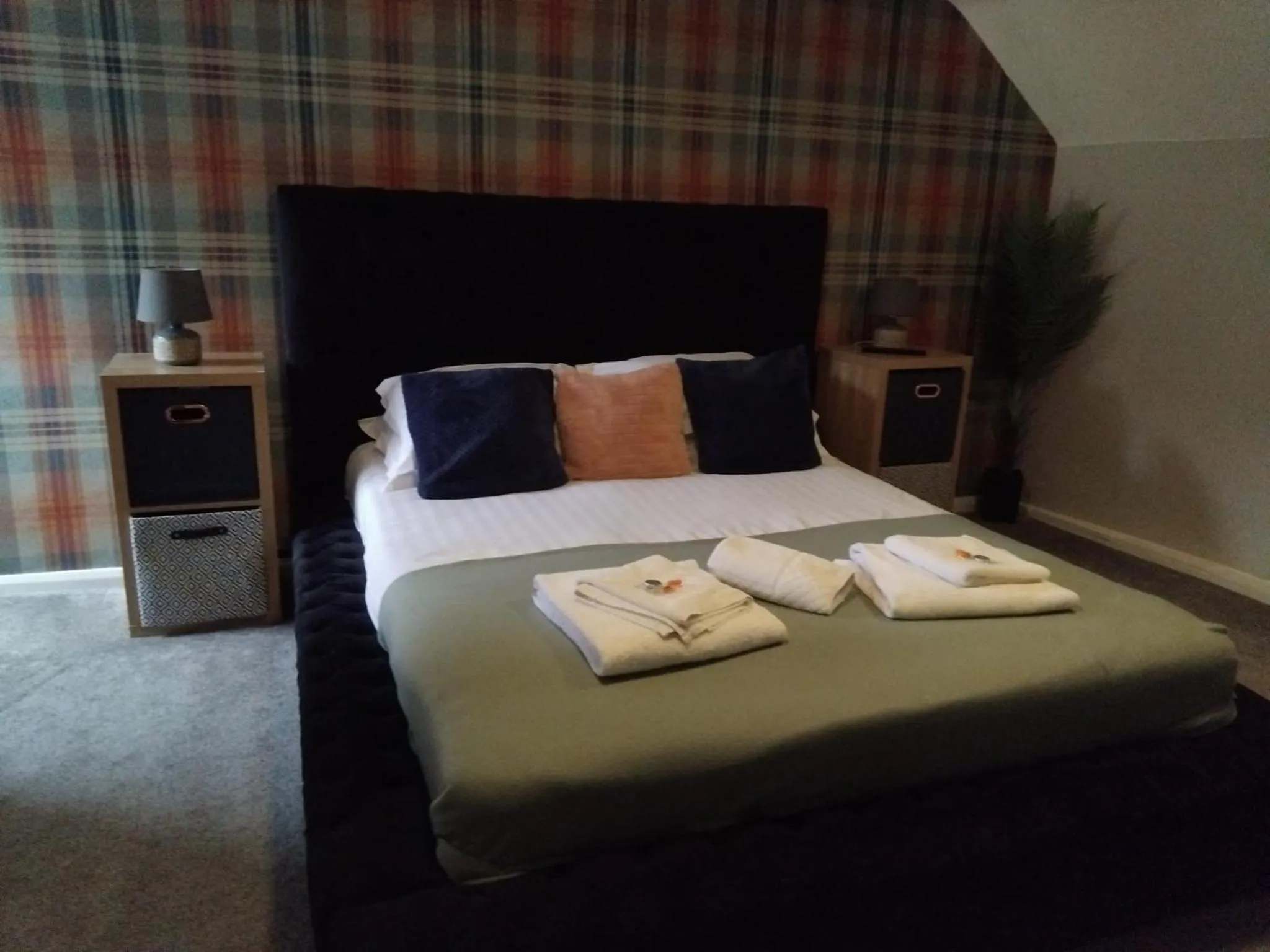 Bedroom, Bed in The City