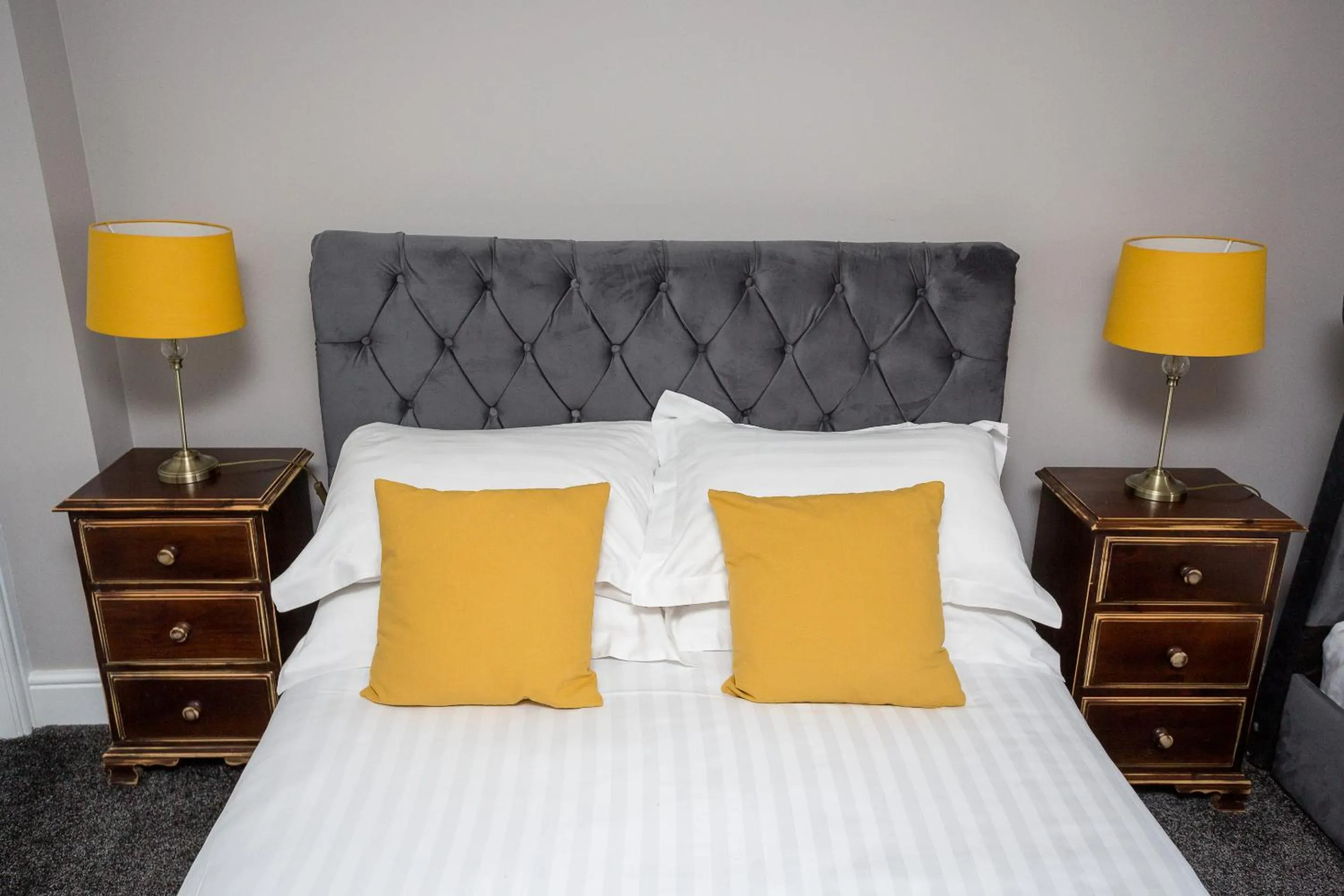 Bedroom, Bed in The City Hotel