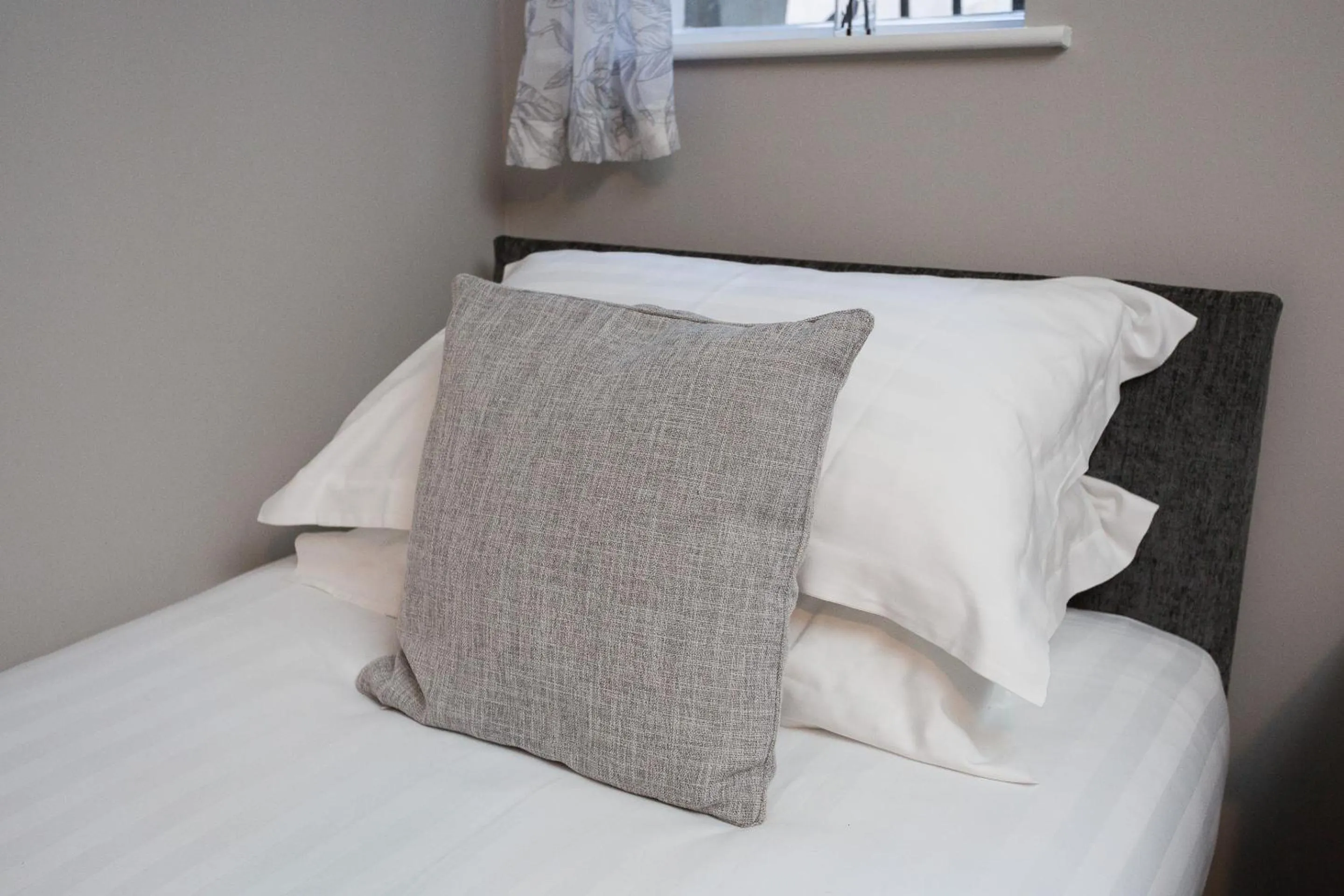 Bedroom, Bed in The City Hotel