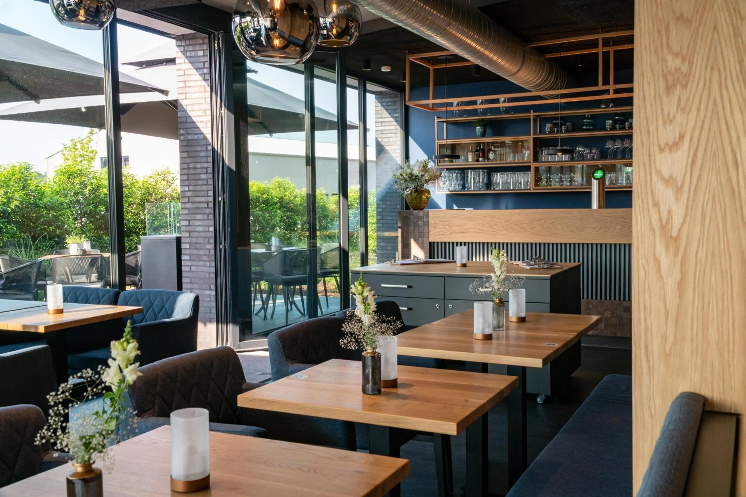 Restaurant/places to eat in AKZENT Hotel DÉJANIL