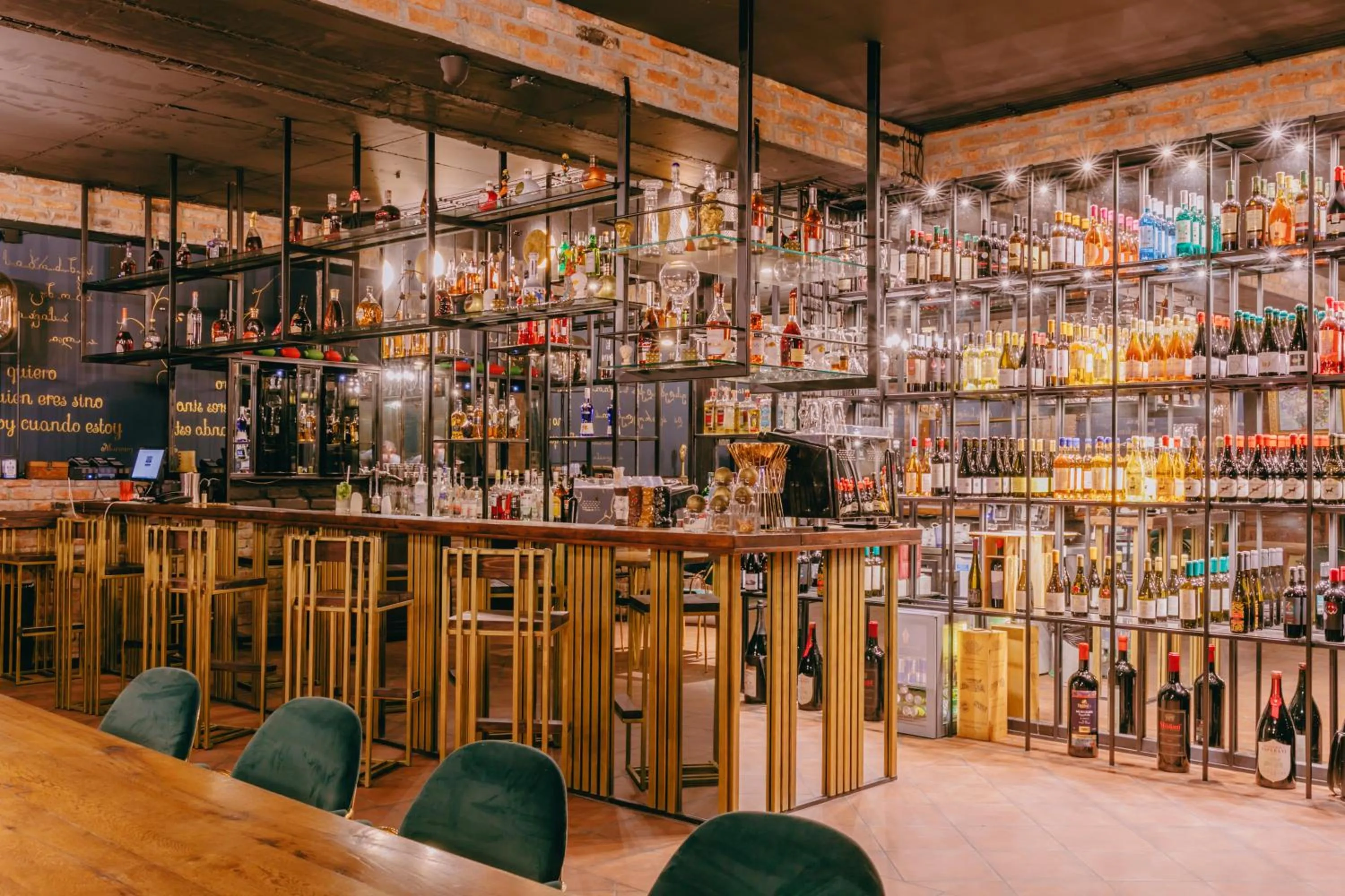 Restaurant/places to eat in Mtserlebi Resort