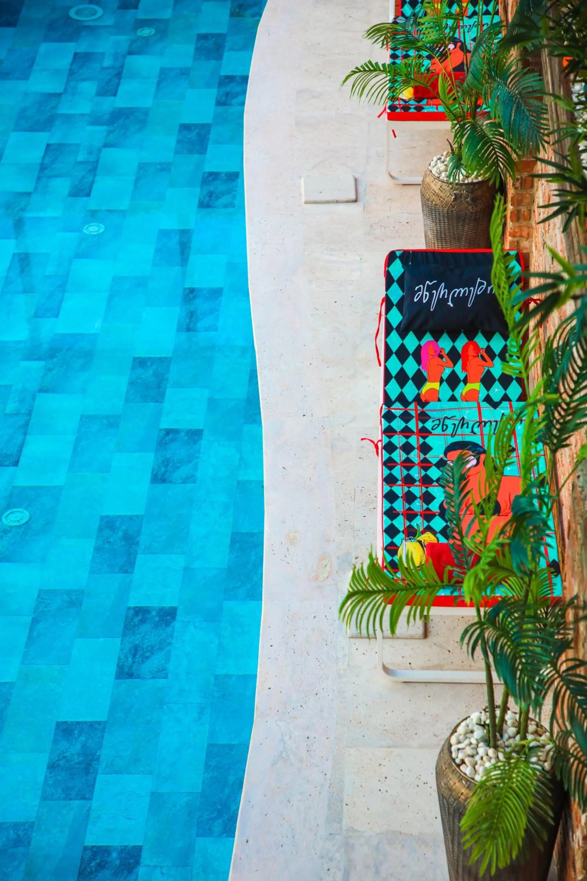 Swimming pool in Mtserlebi Resort