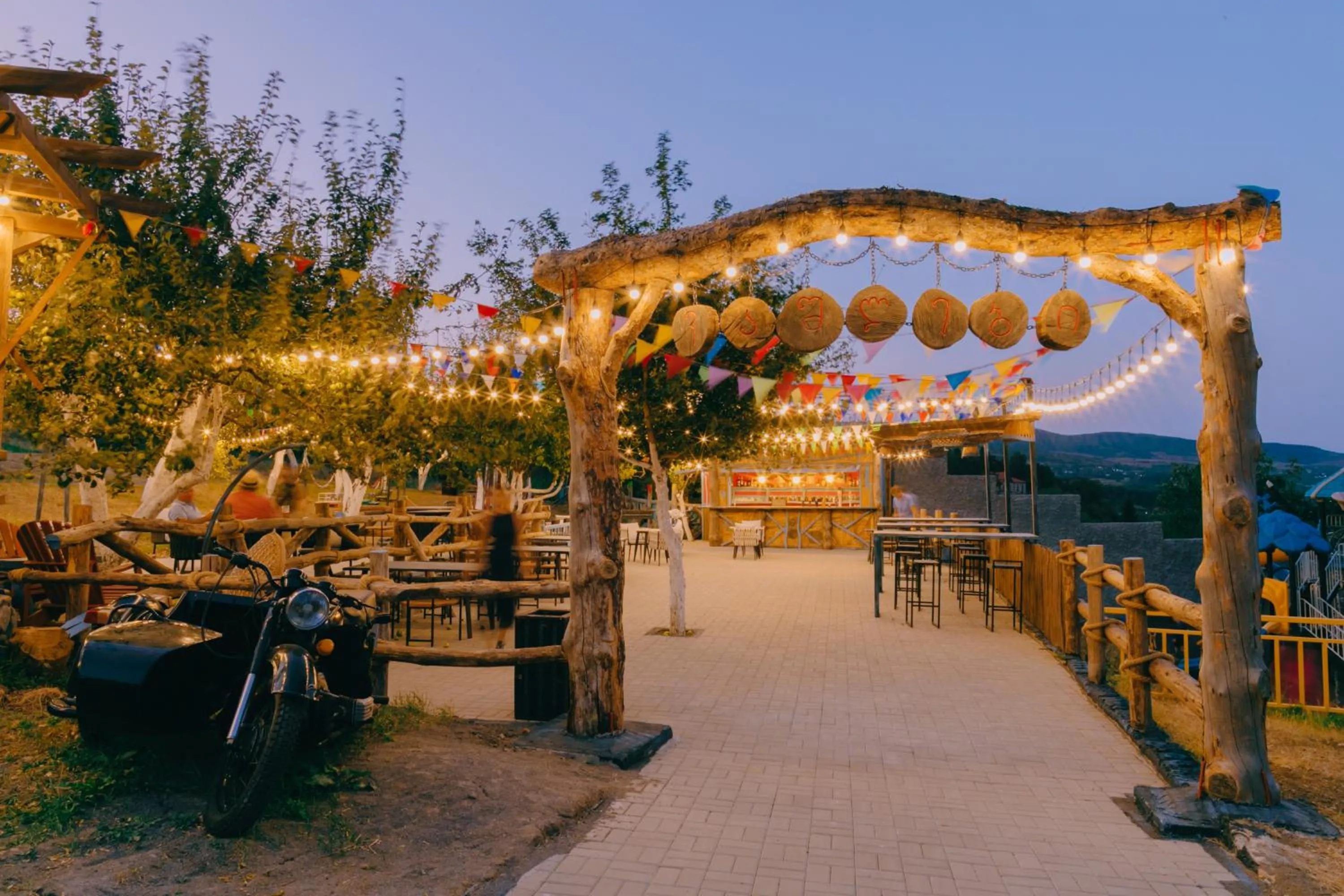 Nightclub / DJ in Mtserlebi Resort