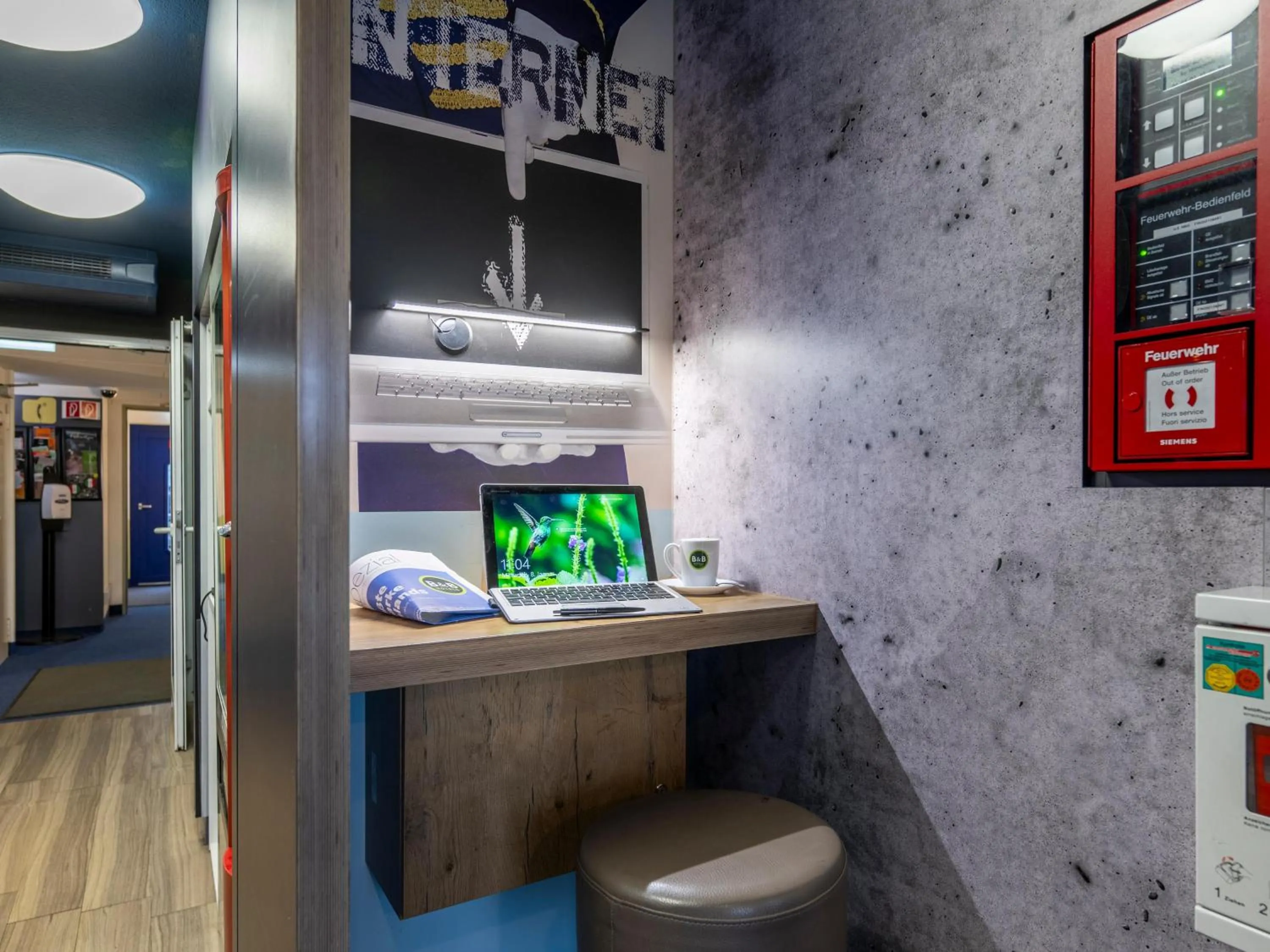 Lobby or reception in ibis budget Giessen Linden