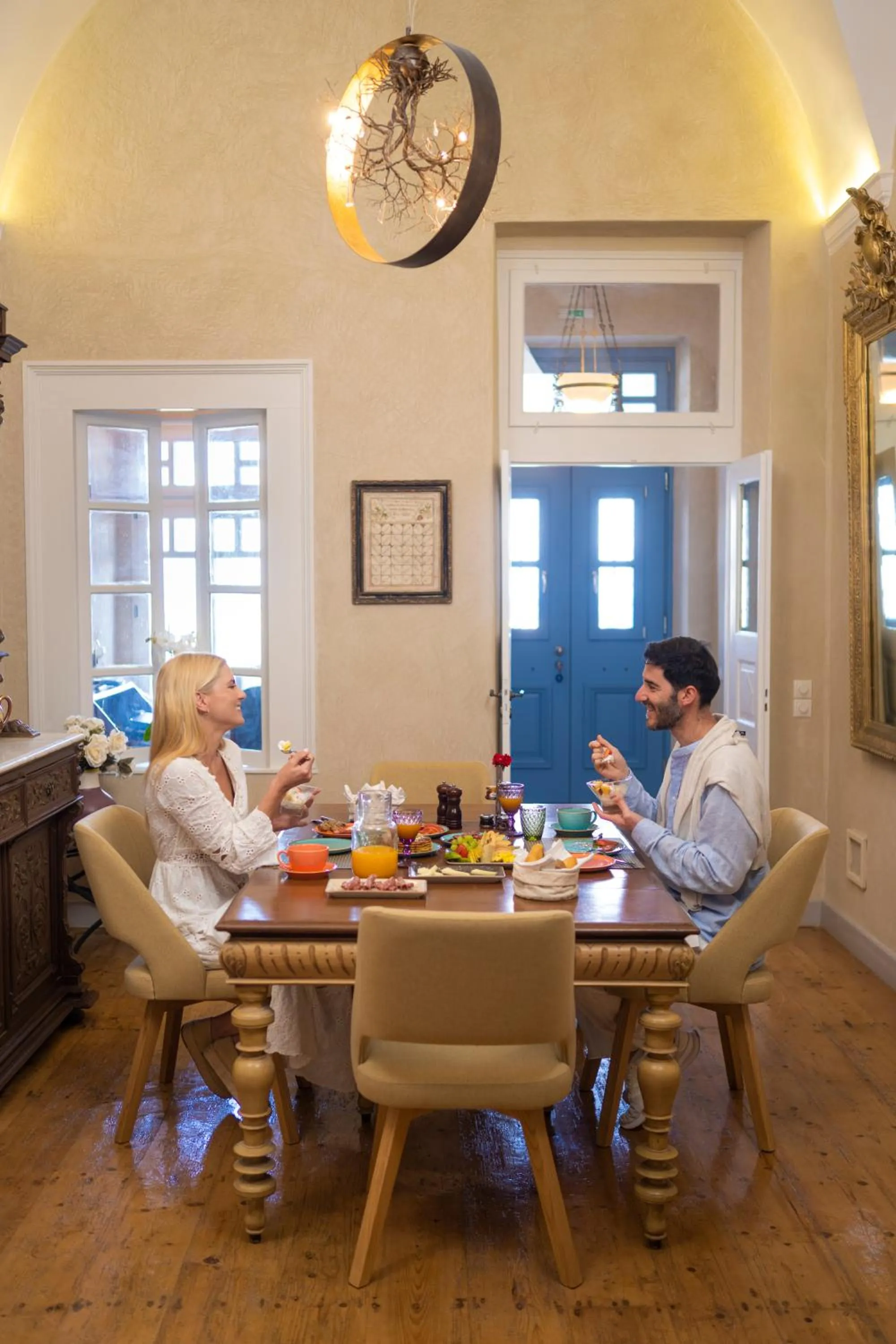 People in Oia Mansion