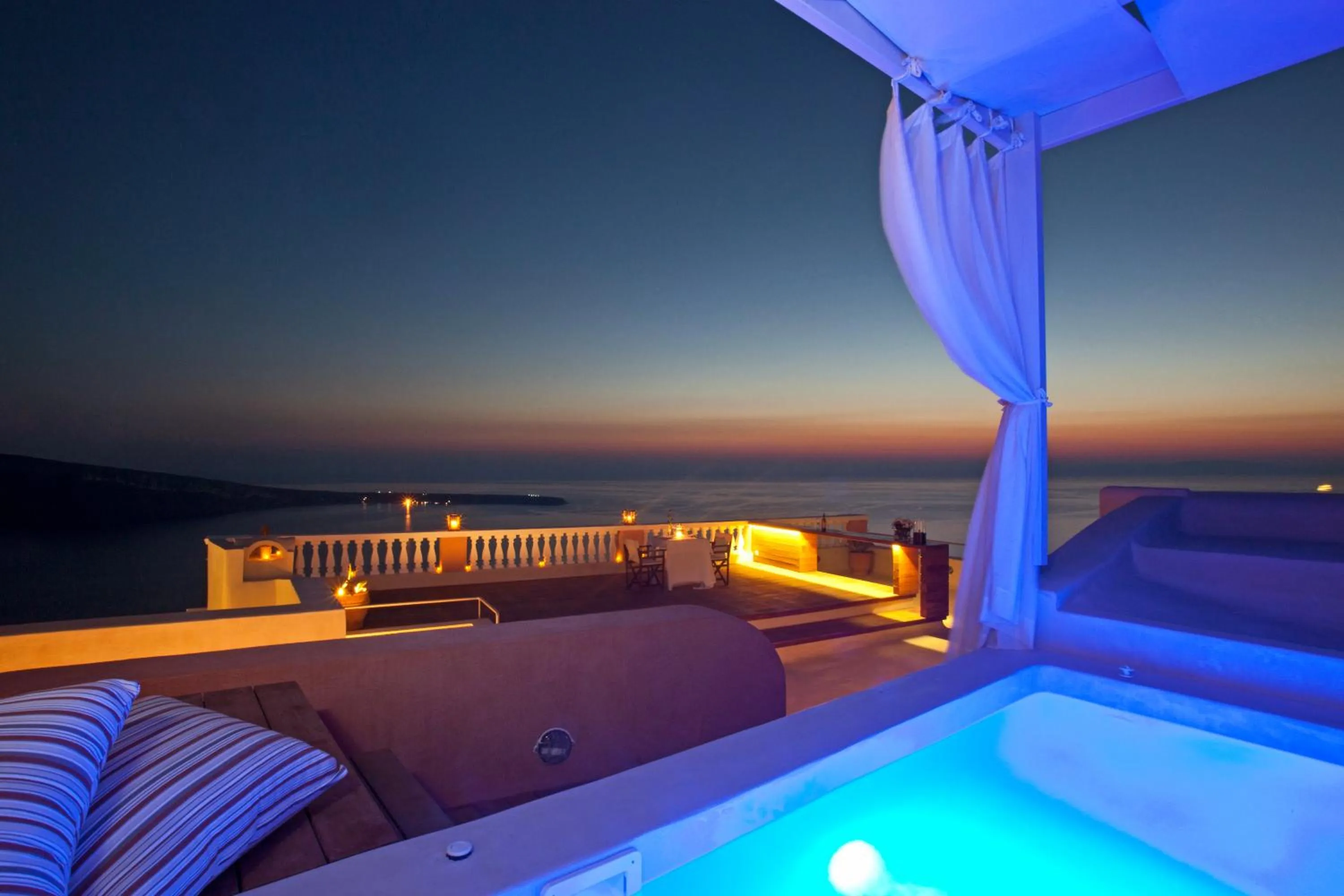Night in Oia Mansion