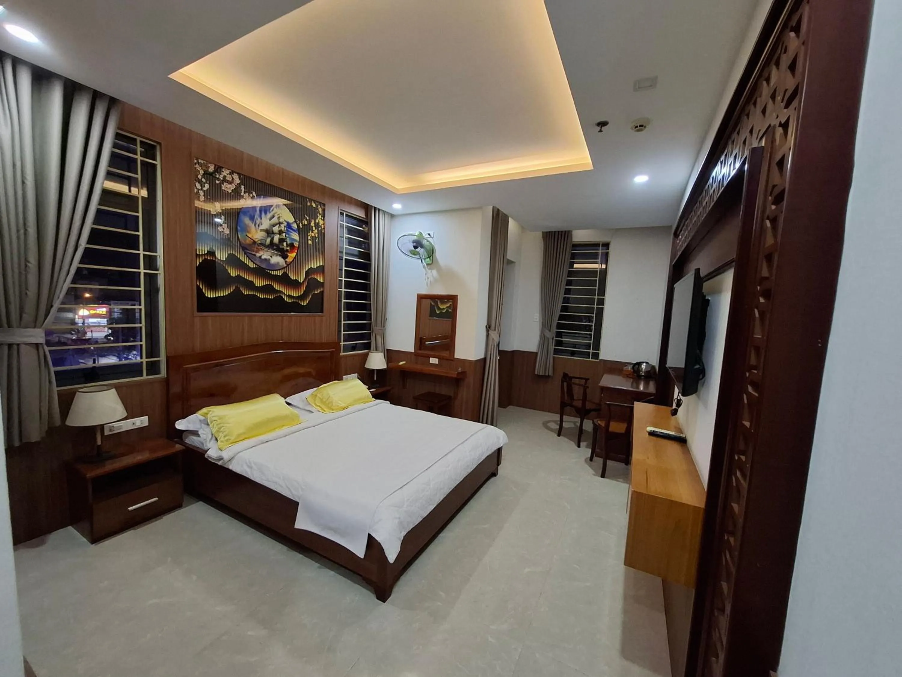 Bed in Hotel Phú Sĩ