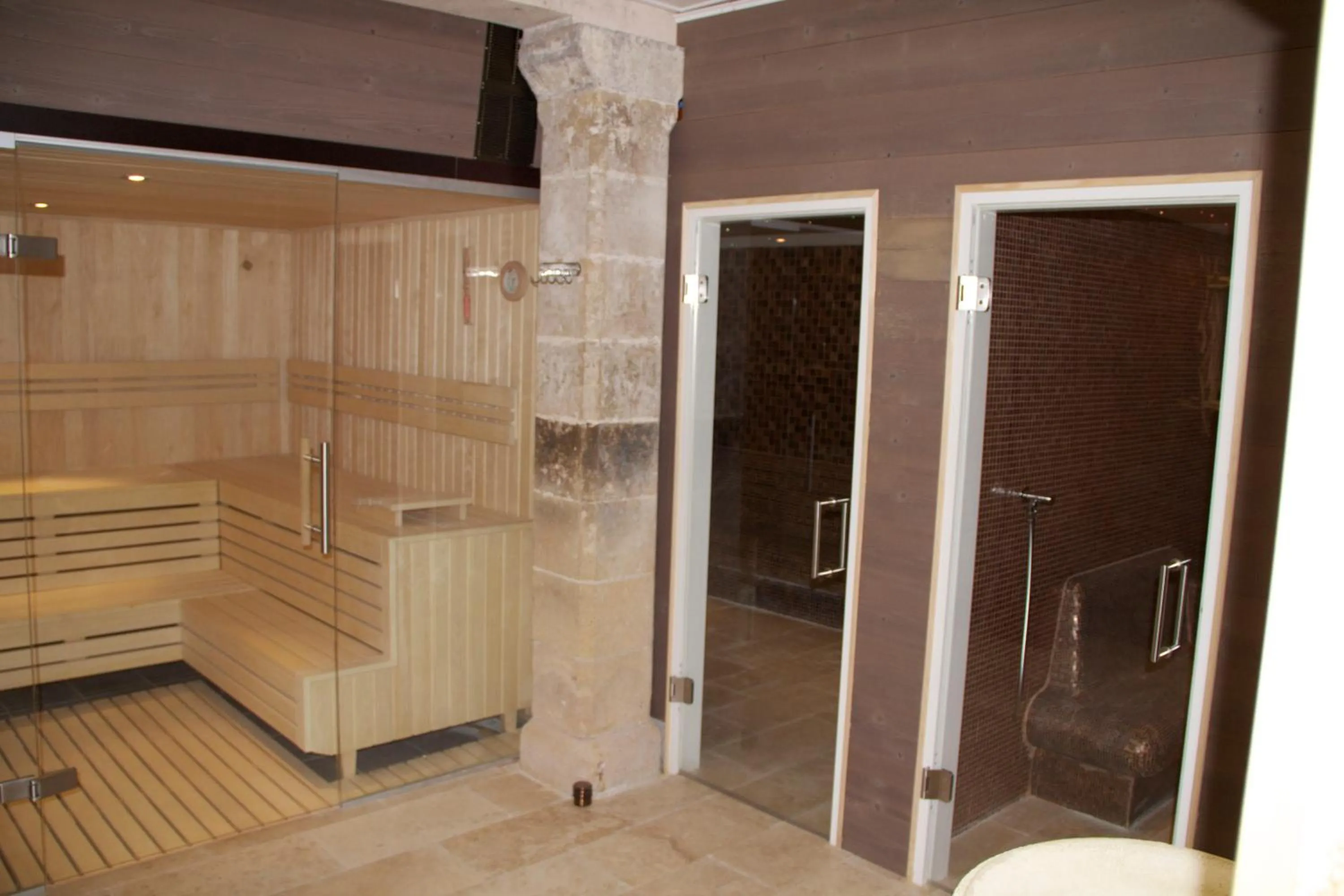 Sauna in Château de Béguin