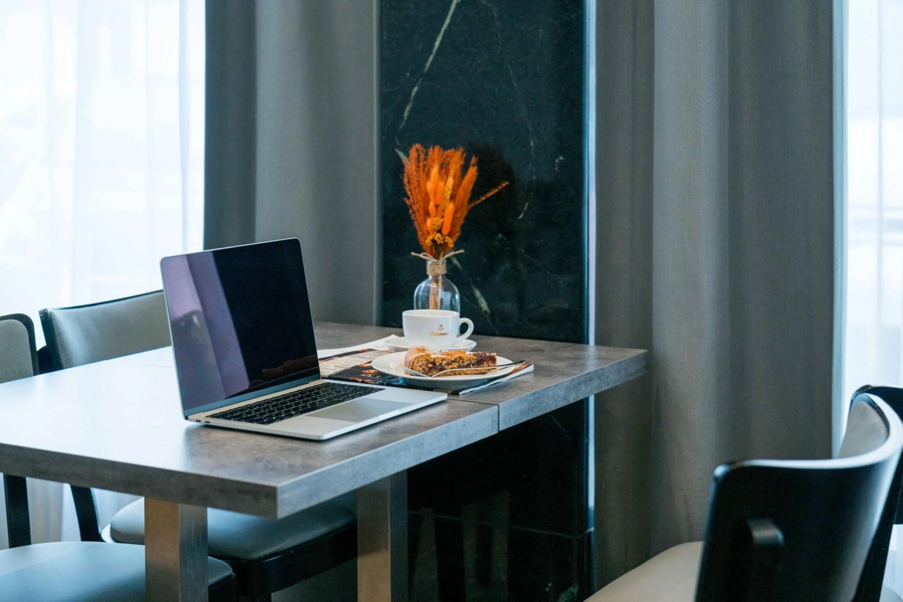 Food and drinks in Hotel Admiral am Zoo