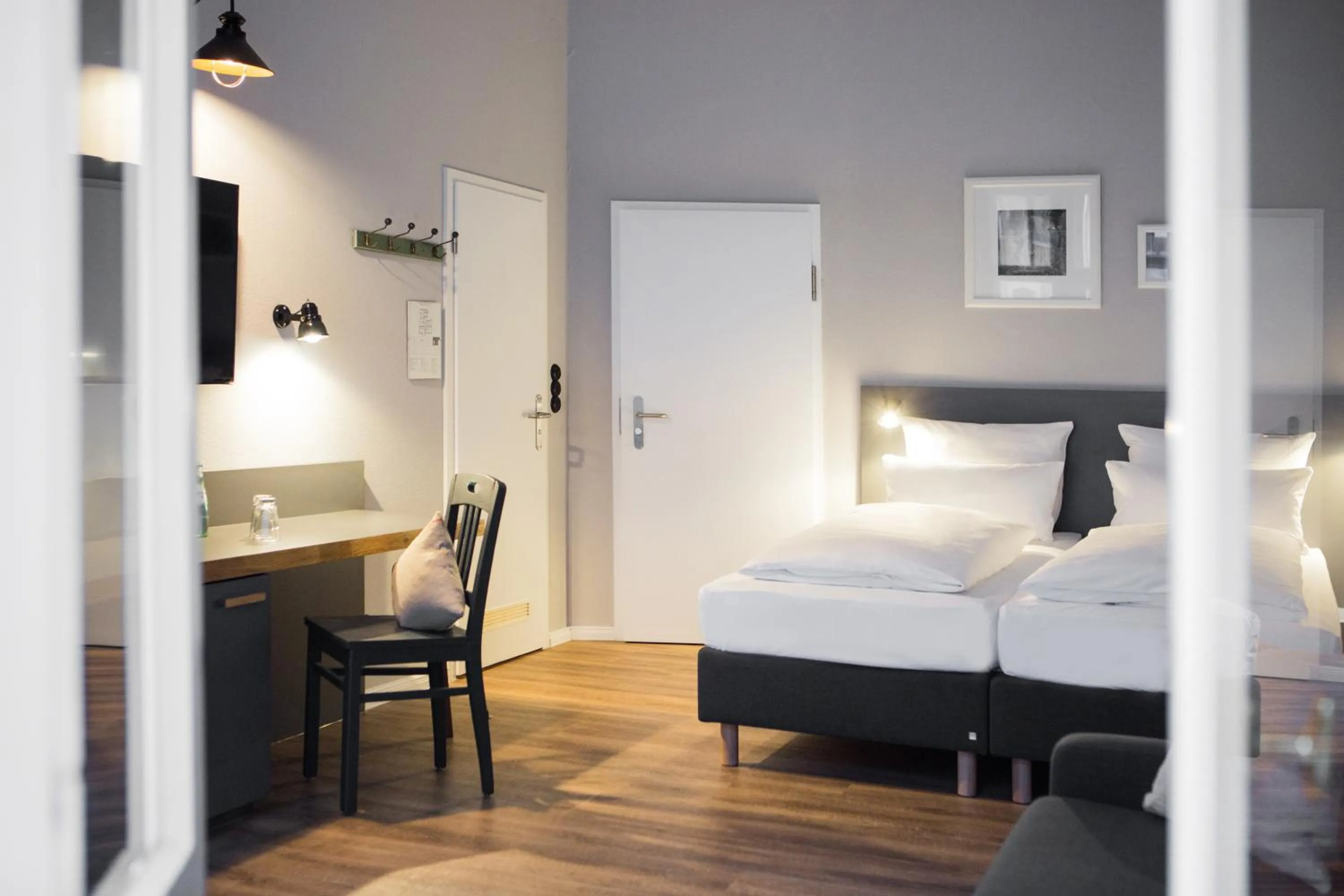 Photo of the whole room, Bed in Anna 1908