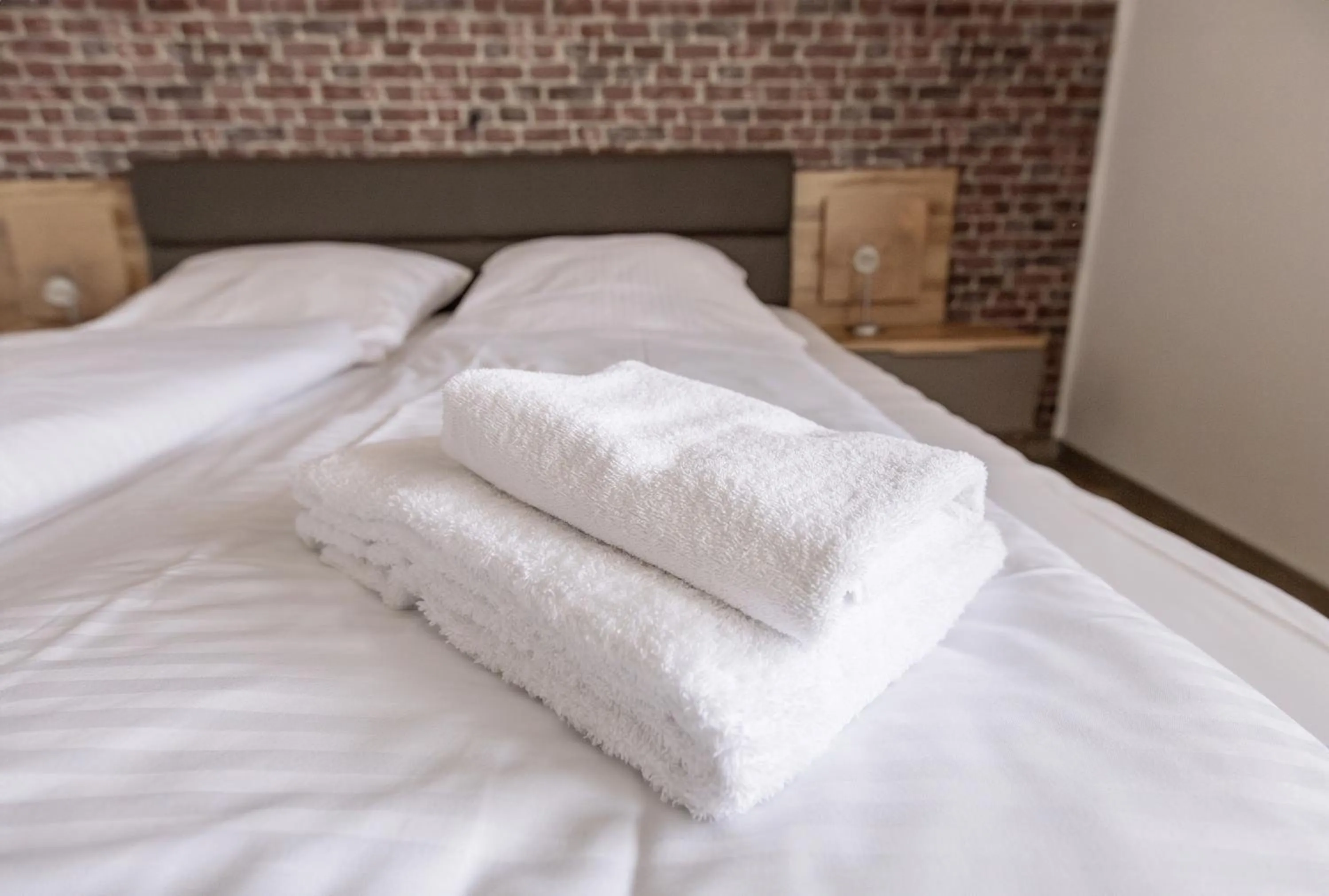 Bed in Hotel-Restaurant Zum Schwalbennest