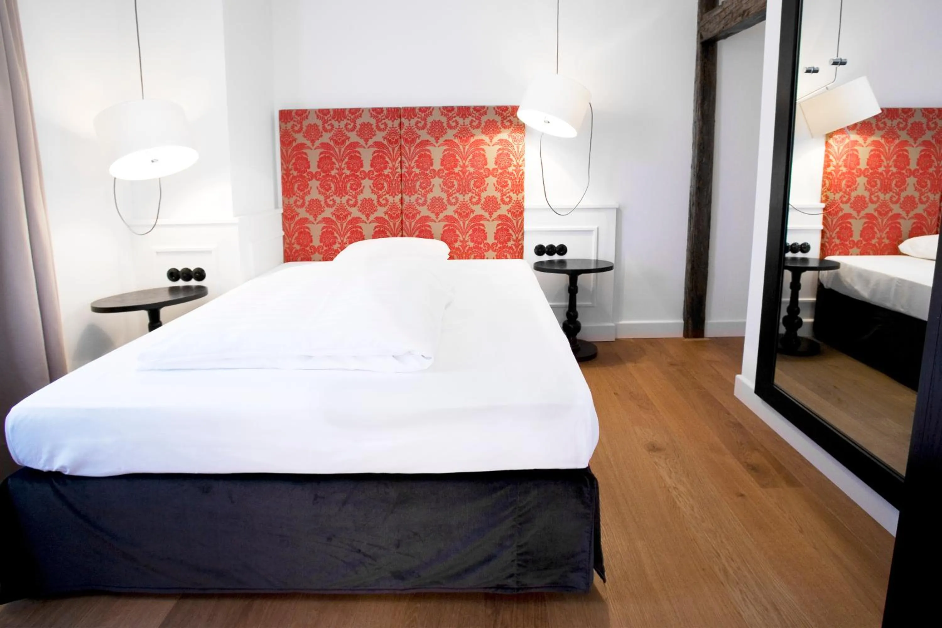 Bedroom, Bed in Hotel Schwarzwälder Hof