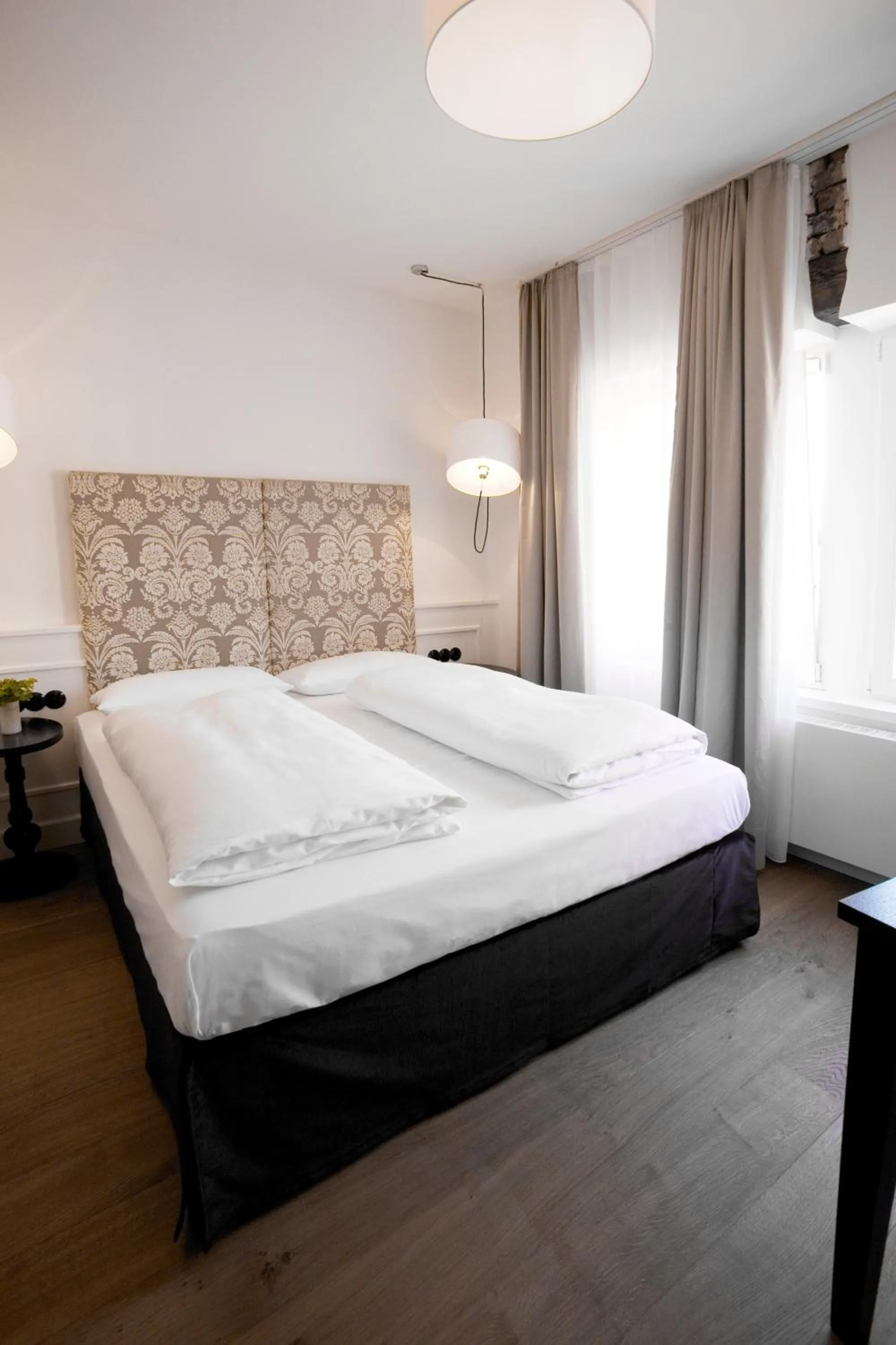 Day, Bed in Hotel Schwarzwälder Hof