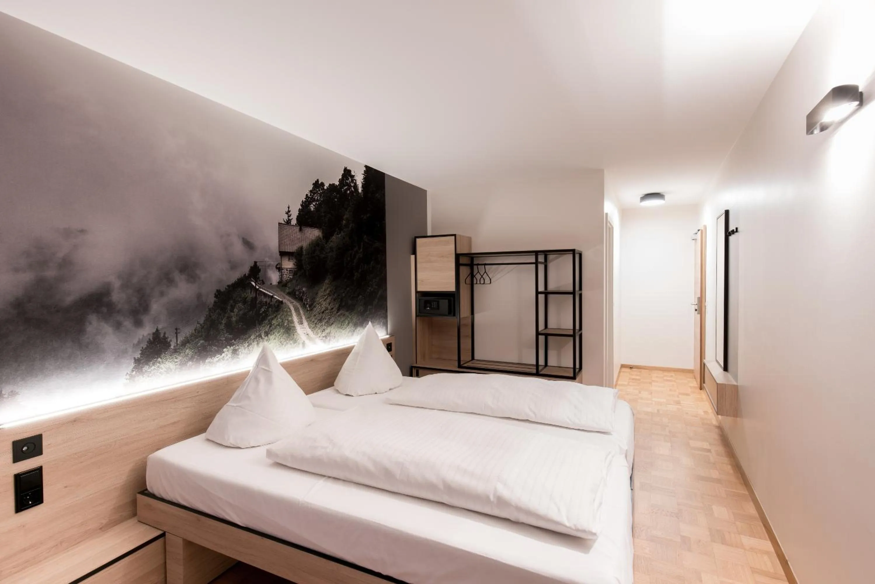 Bed in Hotel Schwarzwälder Hof