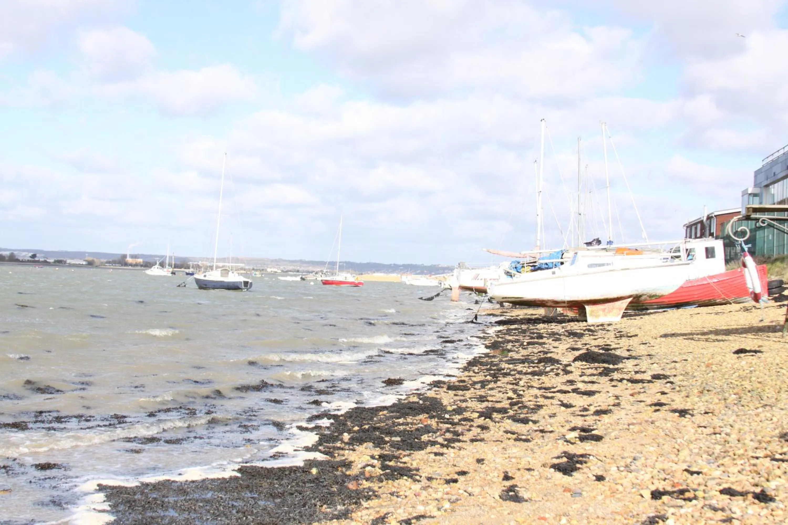 Beach in College Street Abode