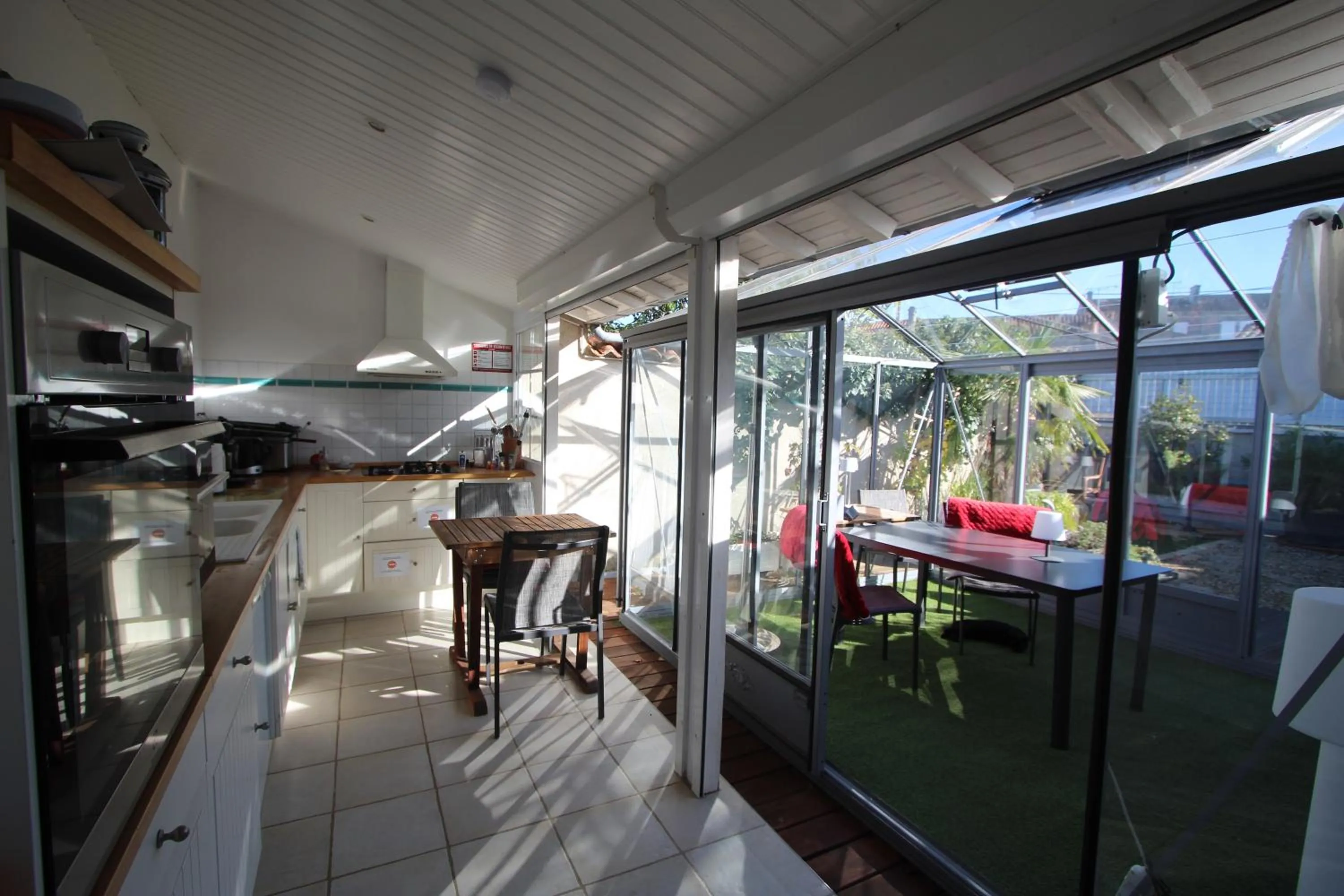 Coffee/tea facilities in Suite en Terrasse à Cognac