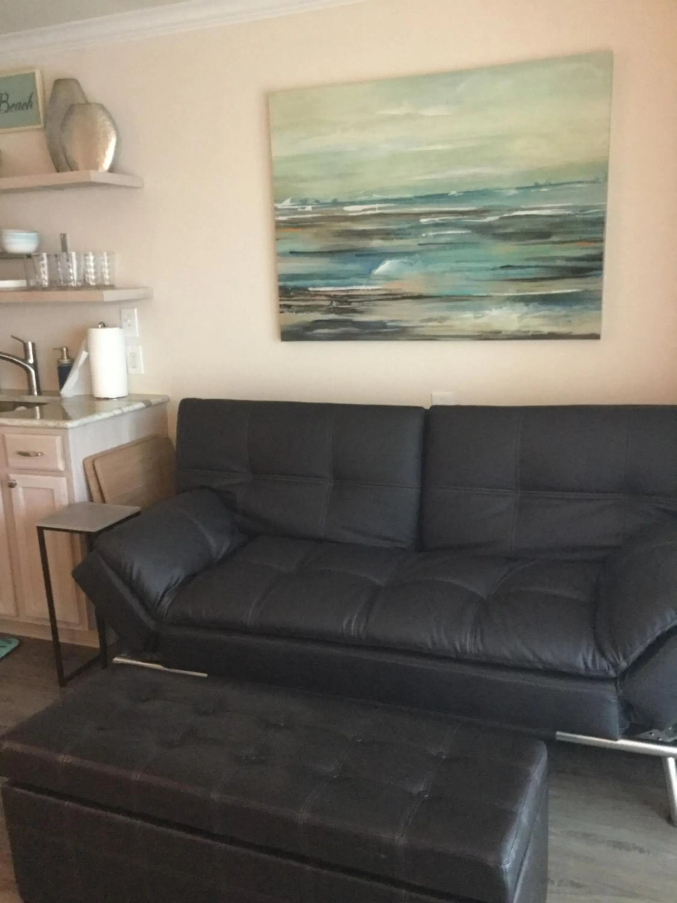 Seating area in Spectacular Beach View!