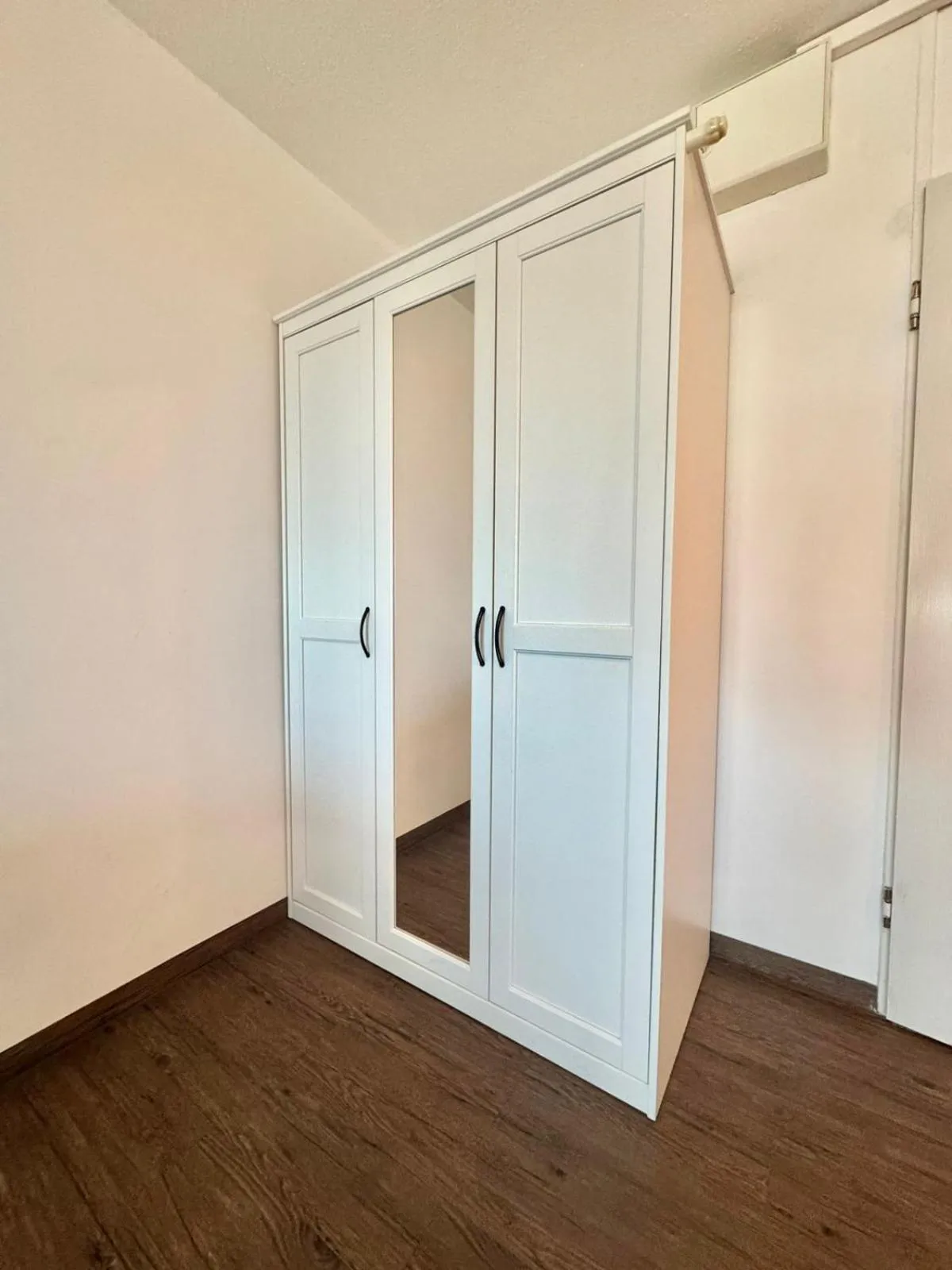 wardrobe in MY Parkhotel by AR Hotels