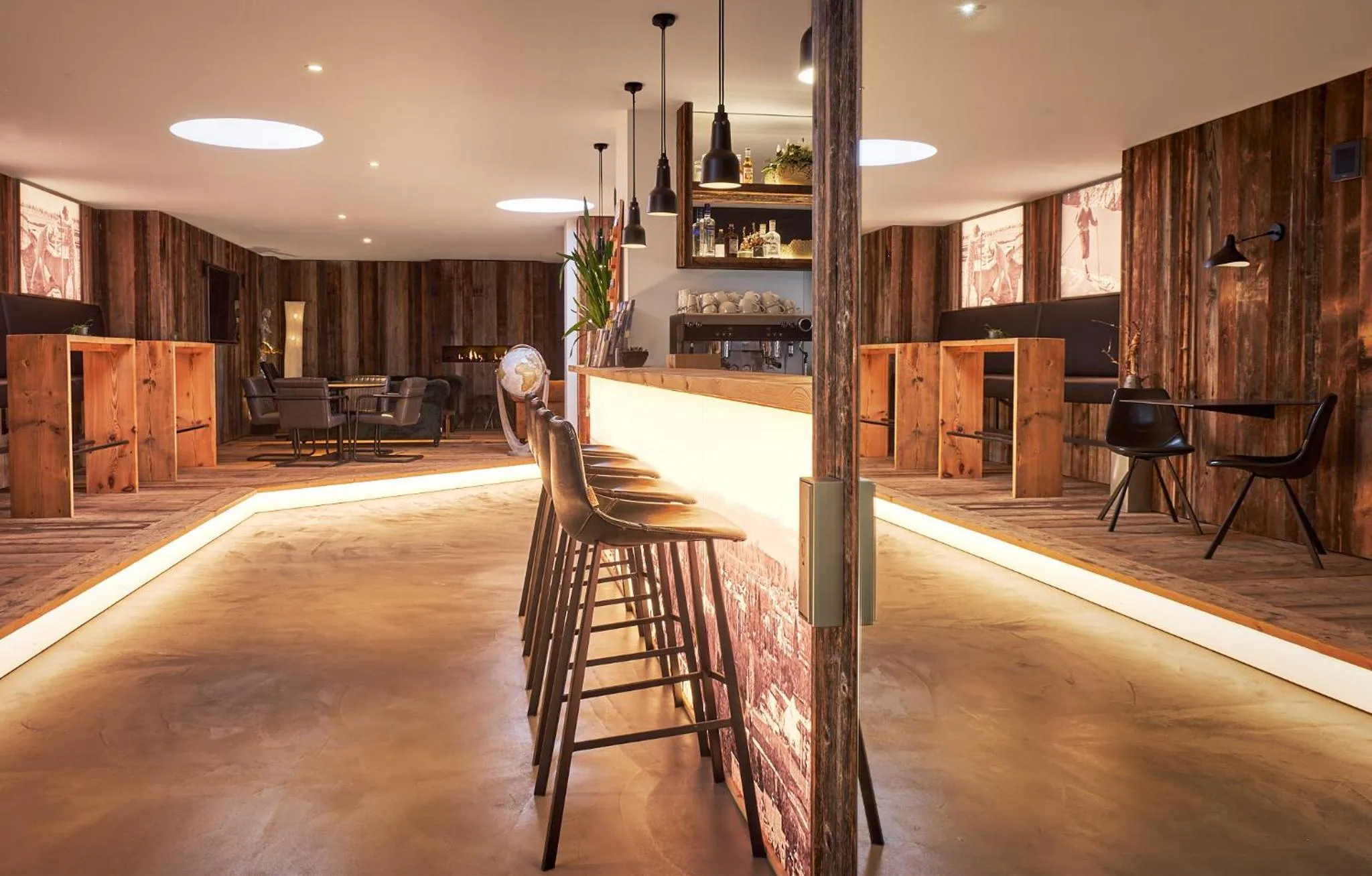 Property building in MY Parkhotel by AR Hotels